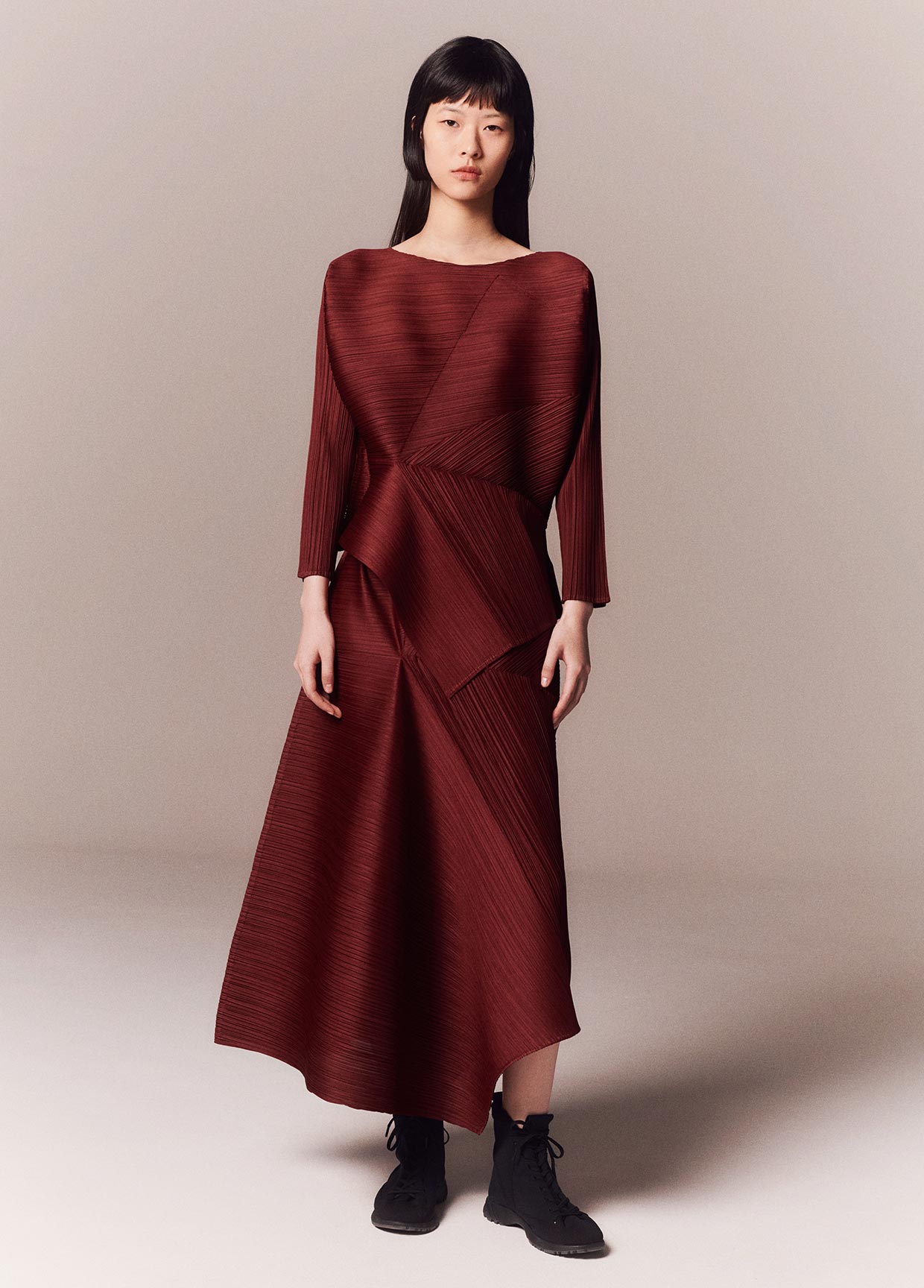 PLEATS PLEASE ISSEY MIYAKE LOOK 30