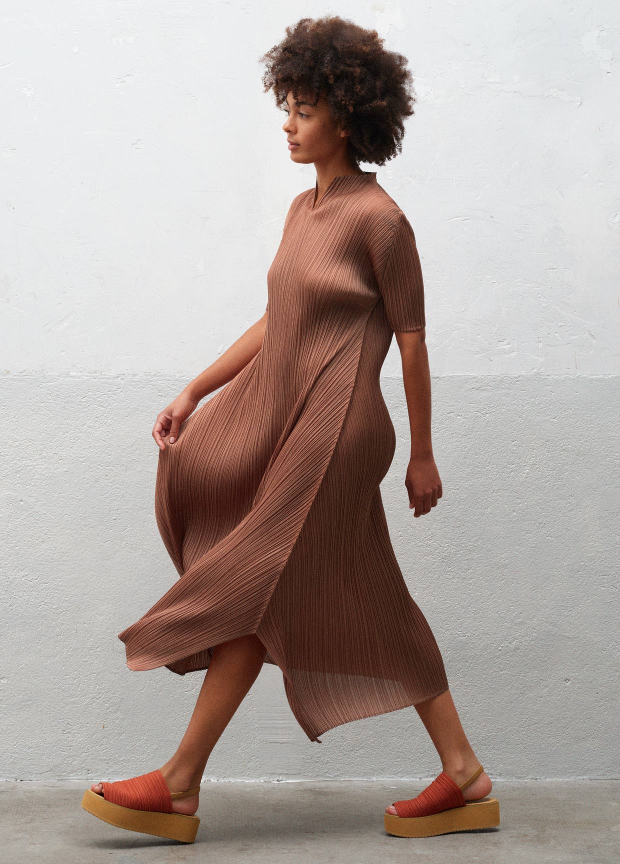 PLEATS PLEASE ISSEY MIYAKE LOOK 19