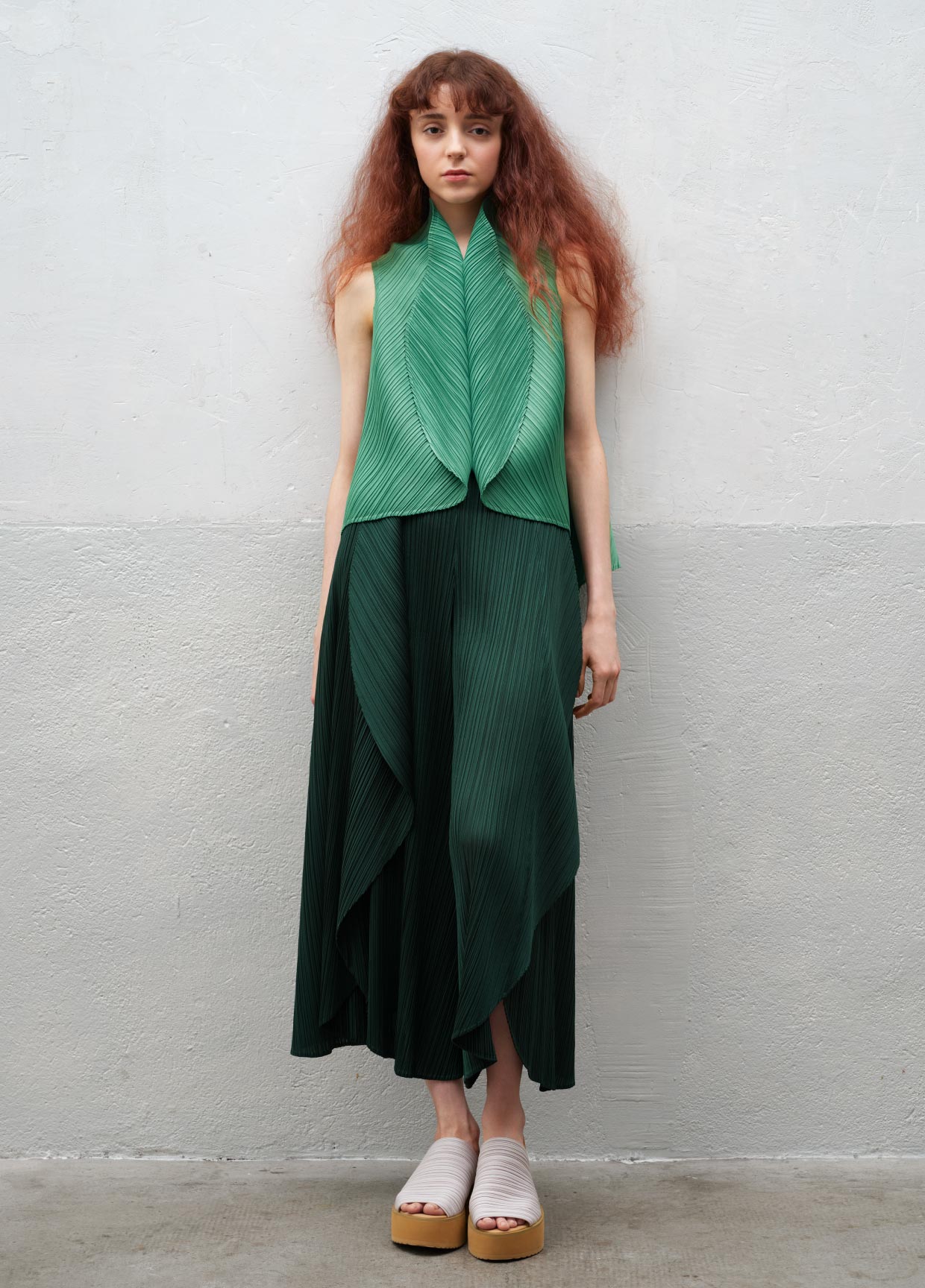 PLEATS PLEASE ISSEY MIYAKE LOOK 23