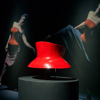 URUSHI BODY —身体と物質の間に—