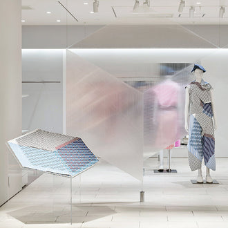 132 5. ISSEY MIYAKE 「FACET」