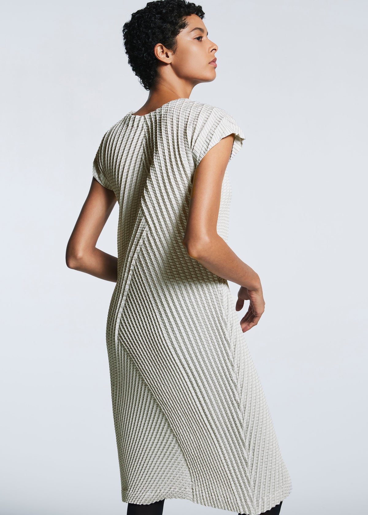 TYPE-O 013 – isseymiyake.com