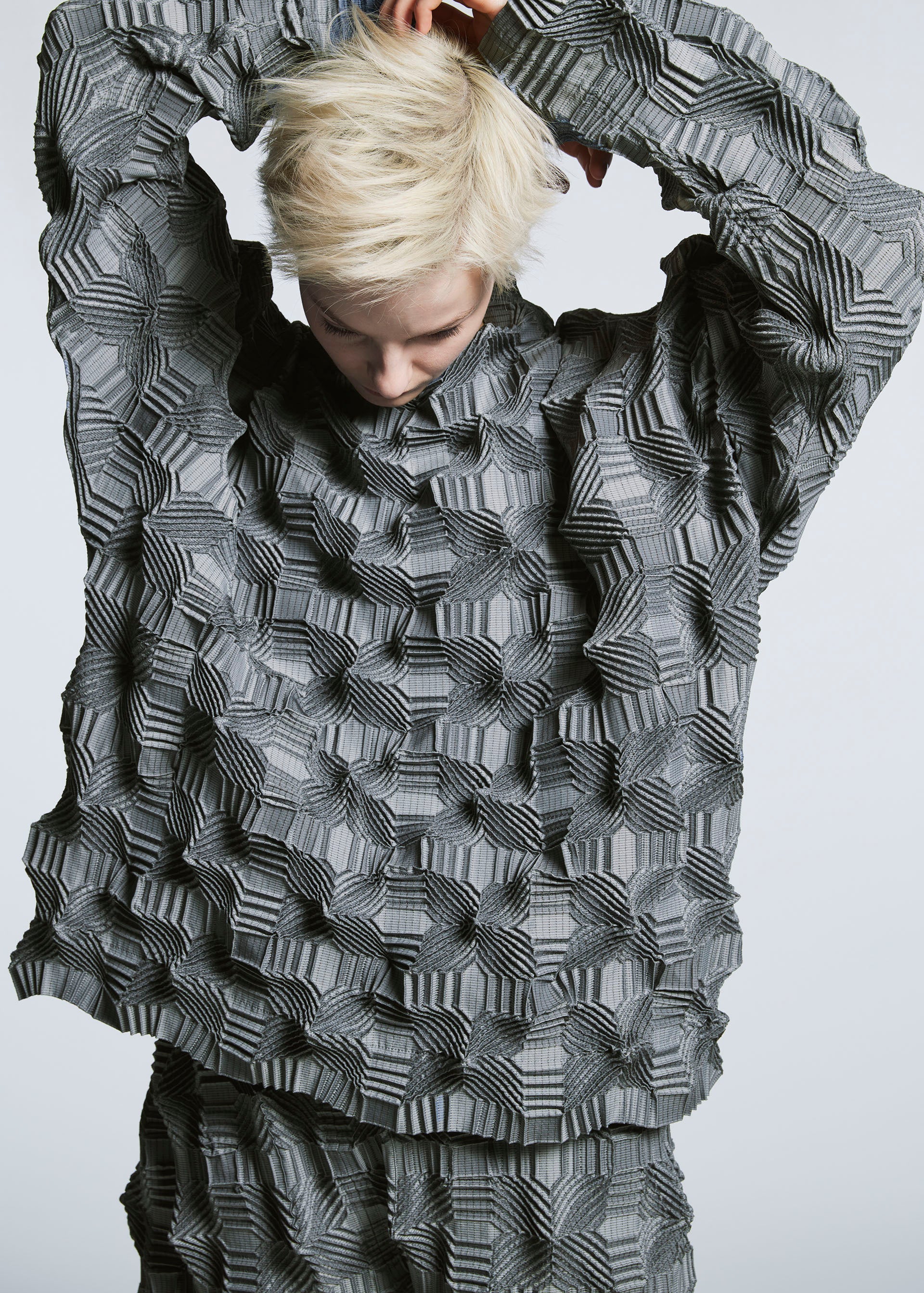 TYPE-O 016 – isseymiyake.com
