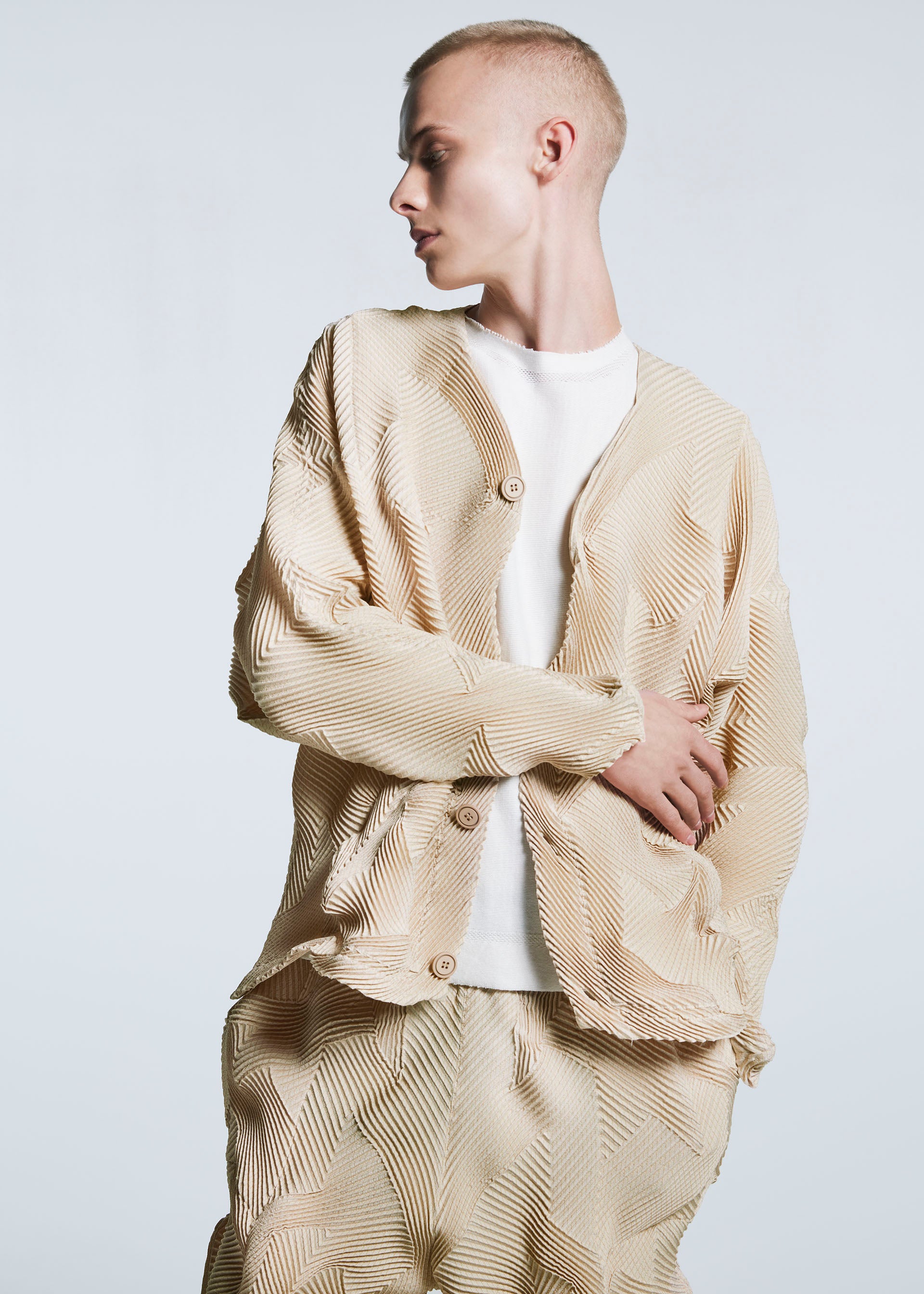 ISSEY MIYAKE ME カーディガンと五分丈 集る
