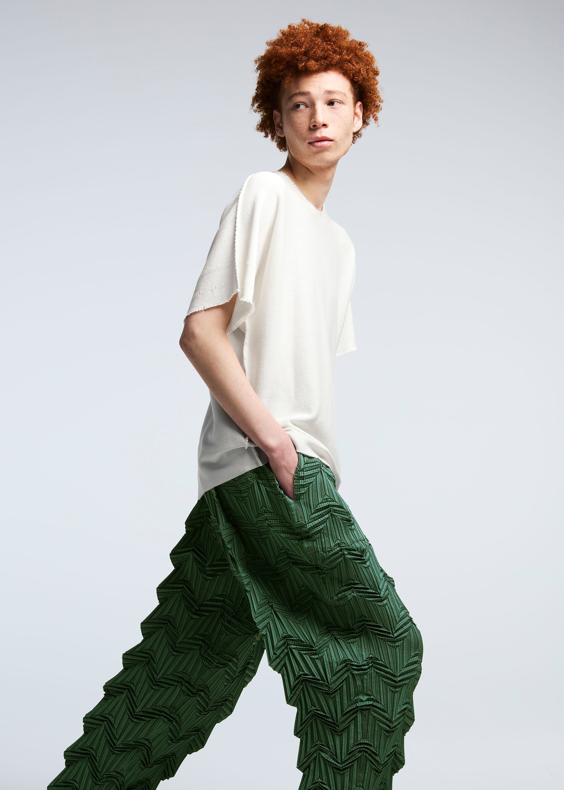 Issey Miyake オリーブグリーン プルオーバー TYPE-O 019 – isseymiyake.com