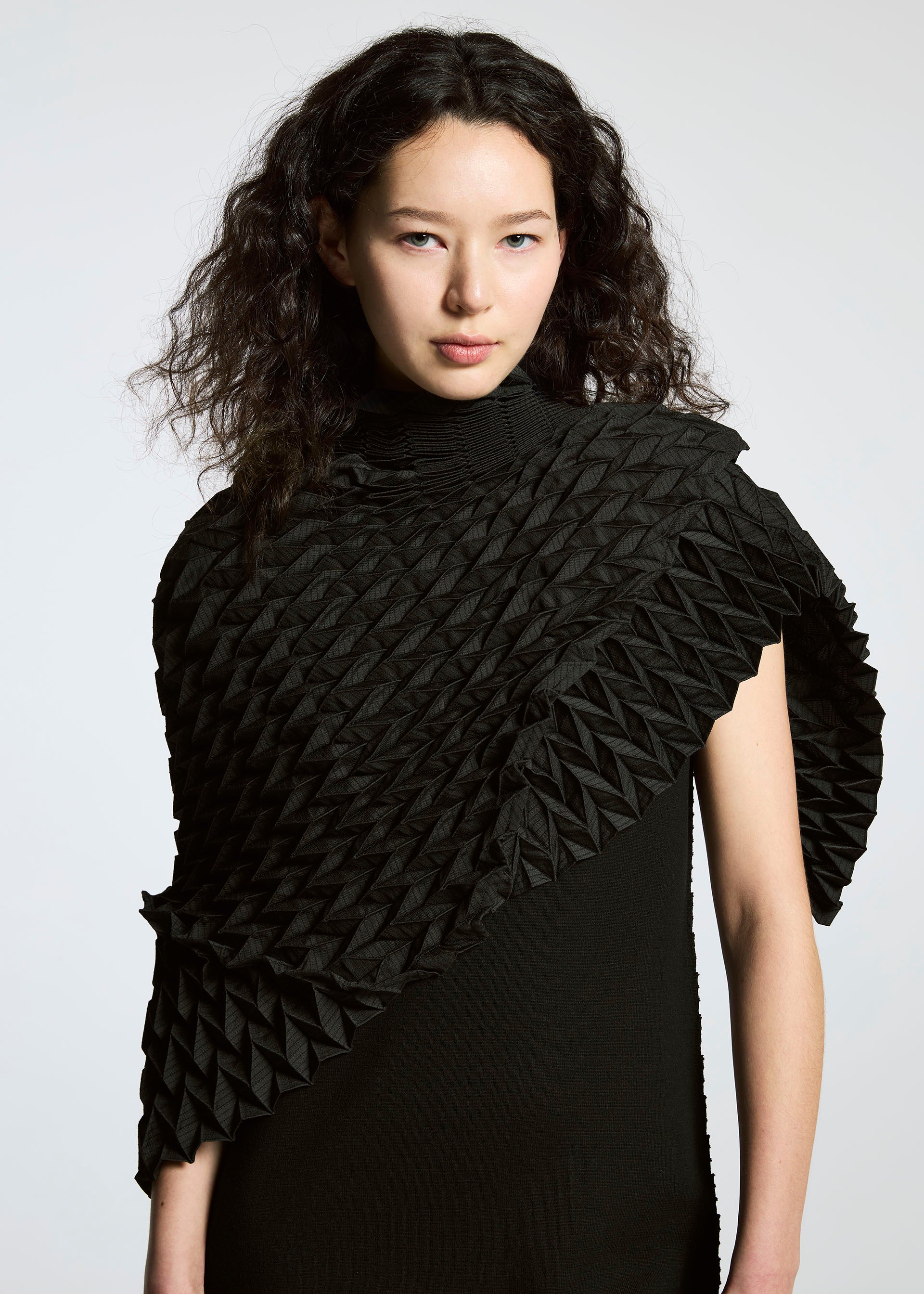 TYPE-O STOLE – isseymiyake.com