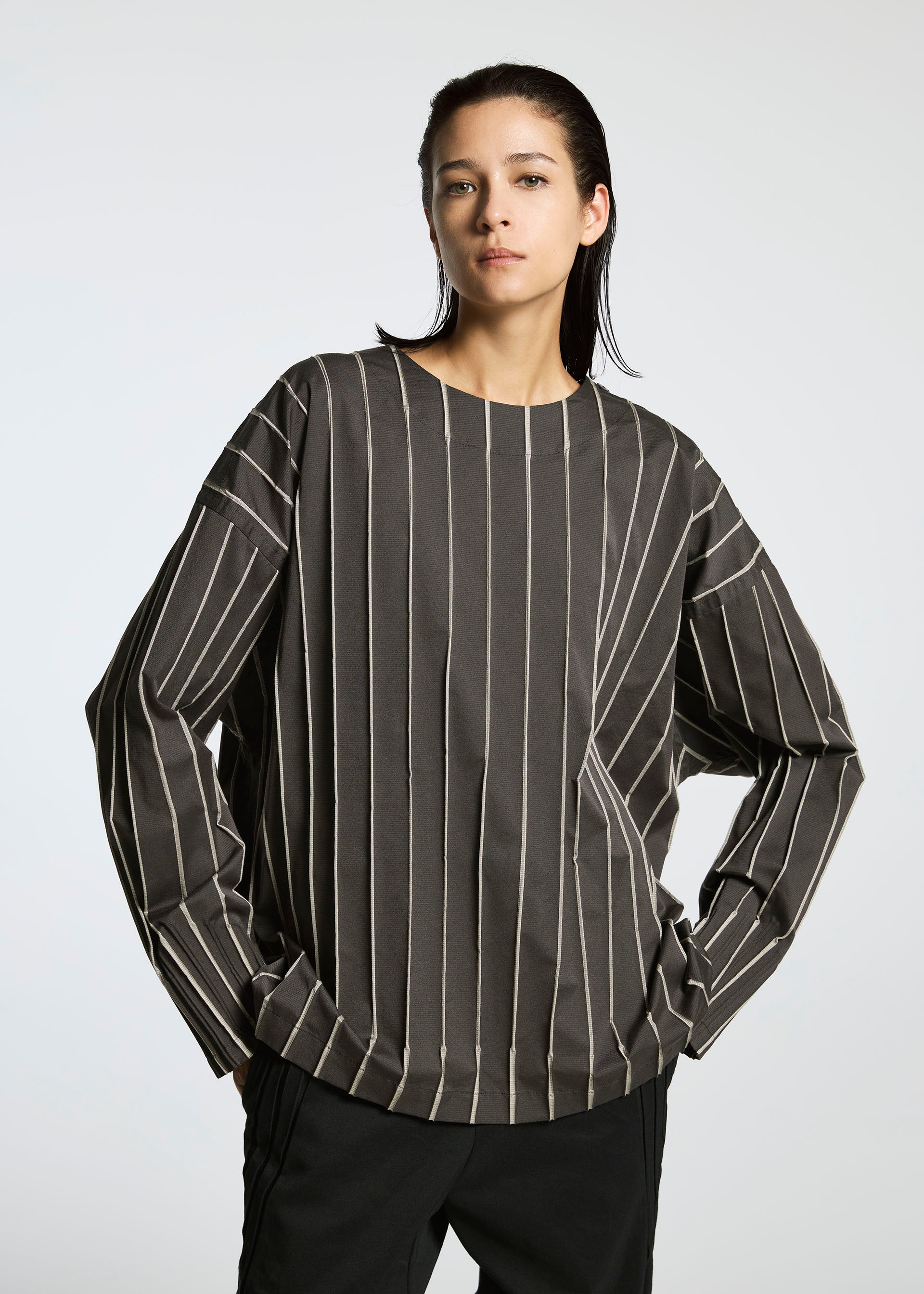 トップス A-POC ABLE ISSEY MIYAKE TYPE-W 007-2 エイポック エイブル イッセイ ミヤケA-POC ABLE ISSEY MIYAKE TYPE-W