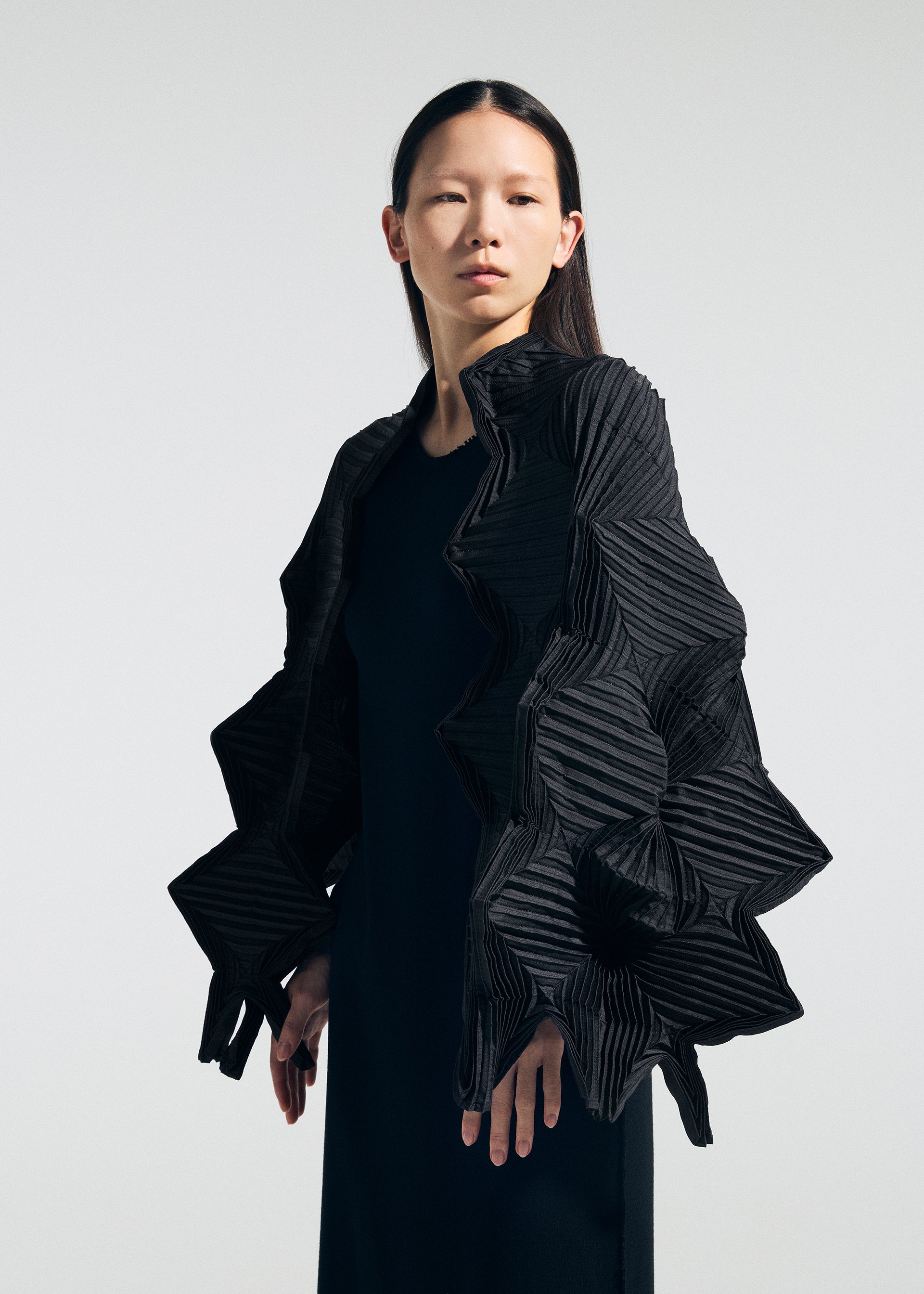 TYPE-O STOLE 002 – isseymiyake.com