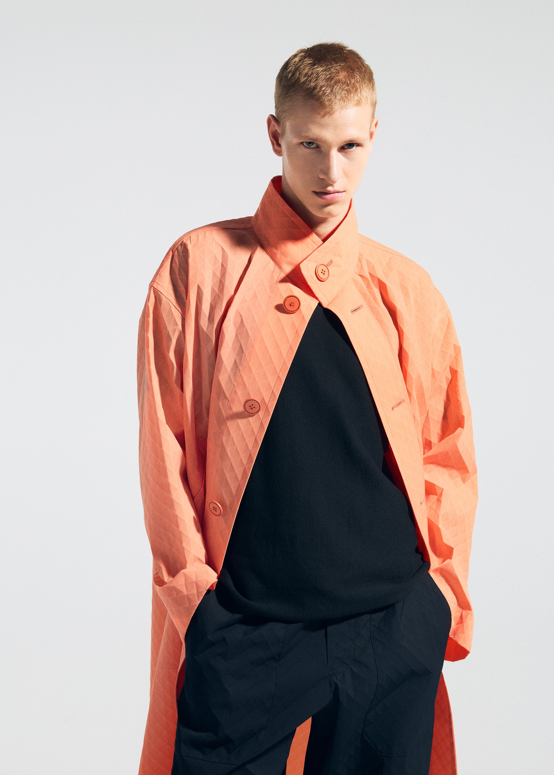 イッセイ・ミヤケ A−POCサーモンピンクブルゾン TYPE-T 001-1 – isseymiyake.com
