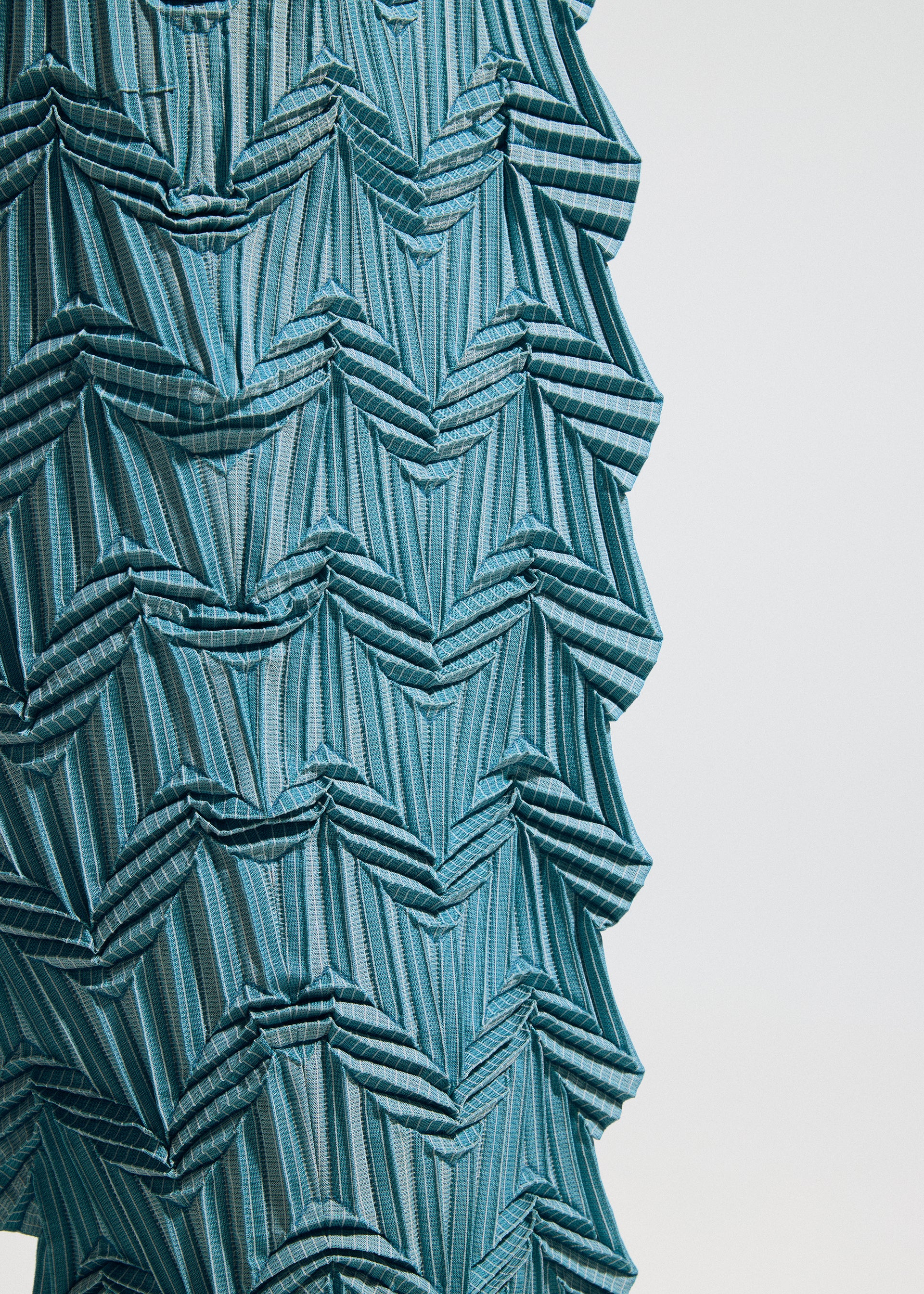 TYPE-O 019 – isseymiyake.com