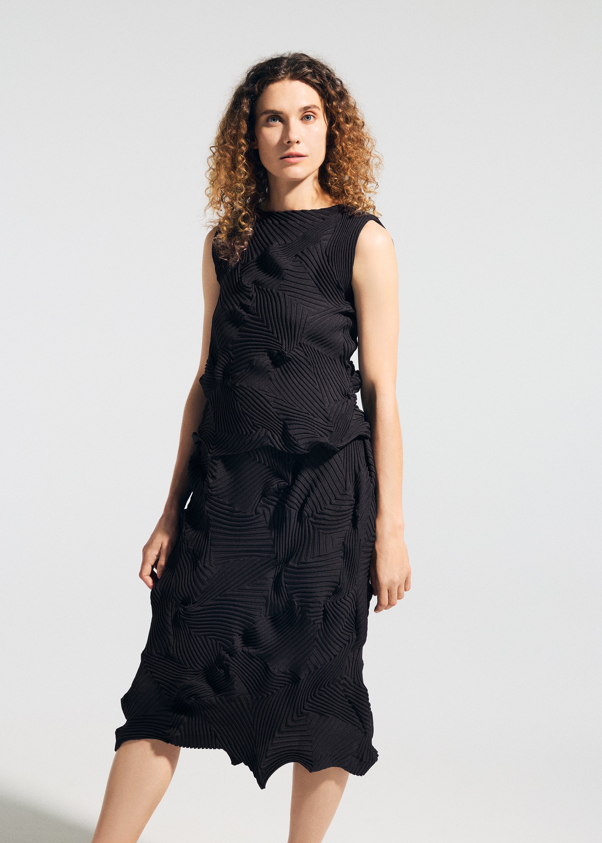 TYPE-P 003-2 – isseymiyake.com