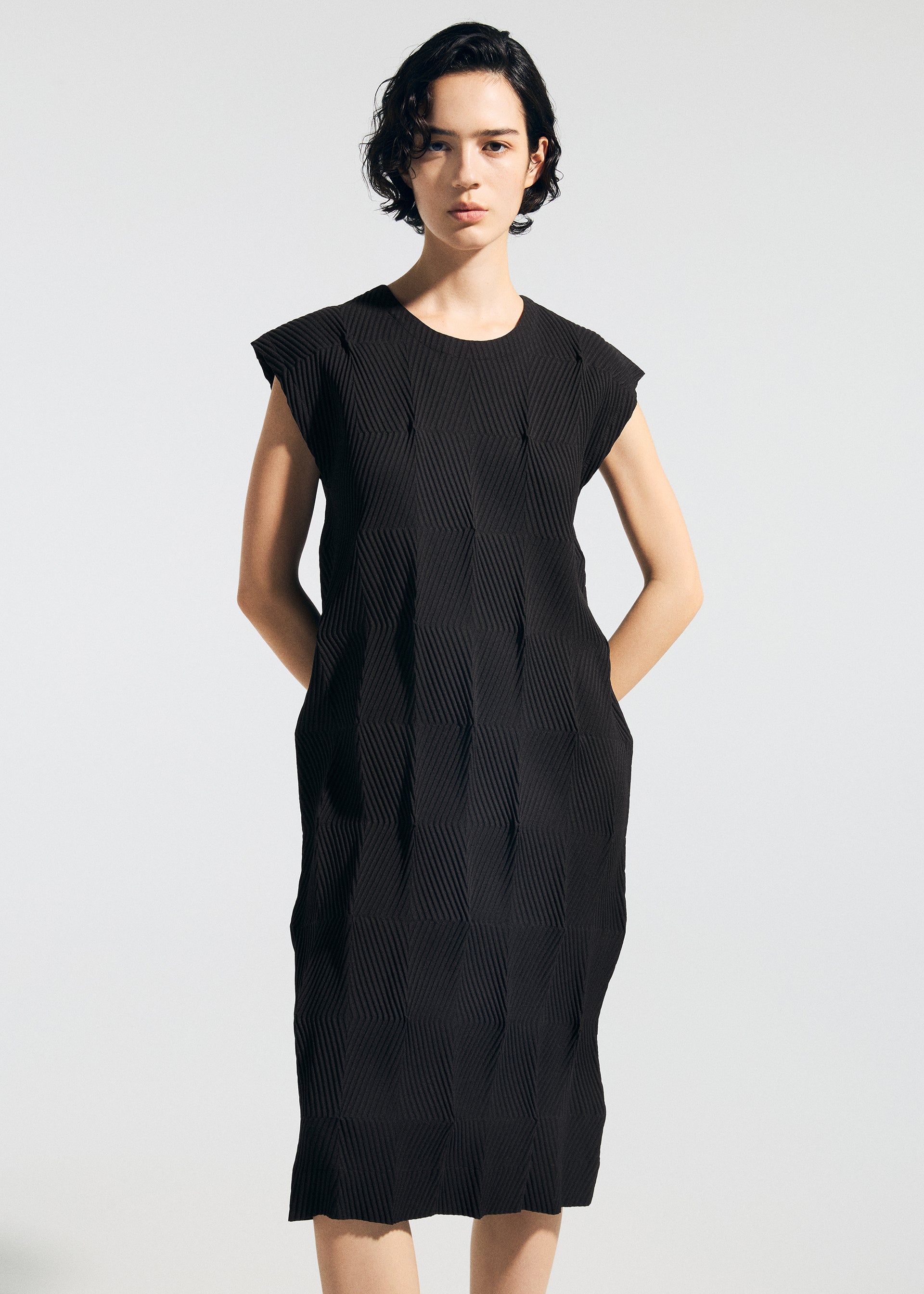 TYPE-W 009-1 – isseymiyake.com TYPE-W 009-1 – isseymiyake.com