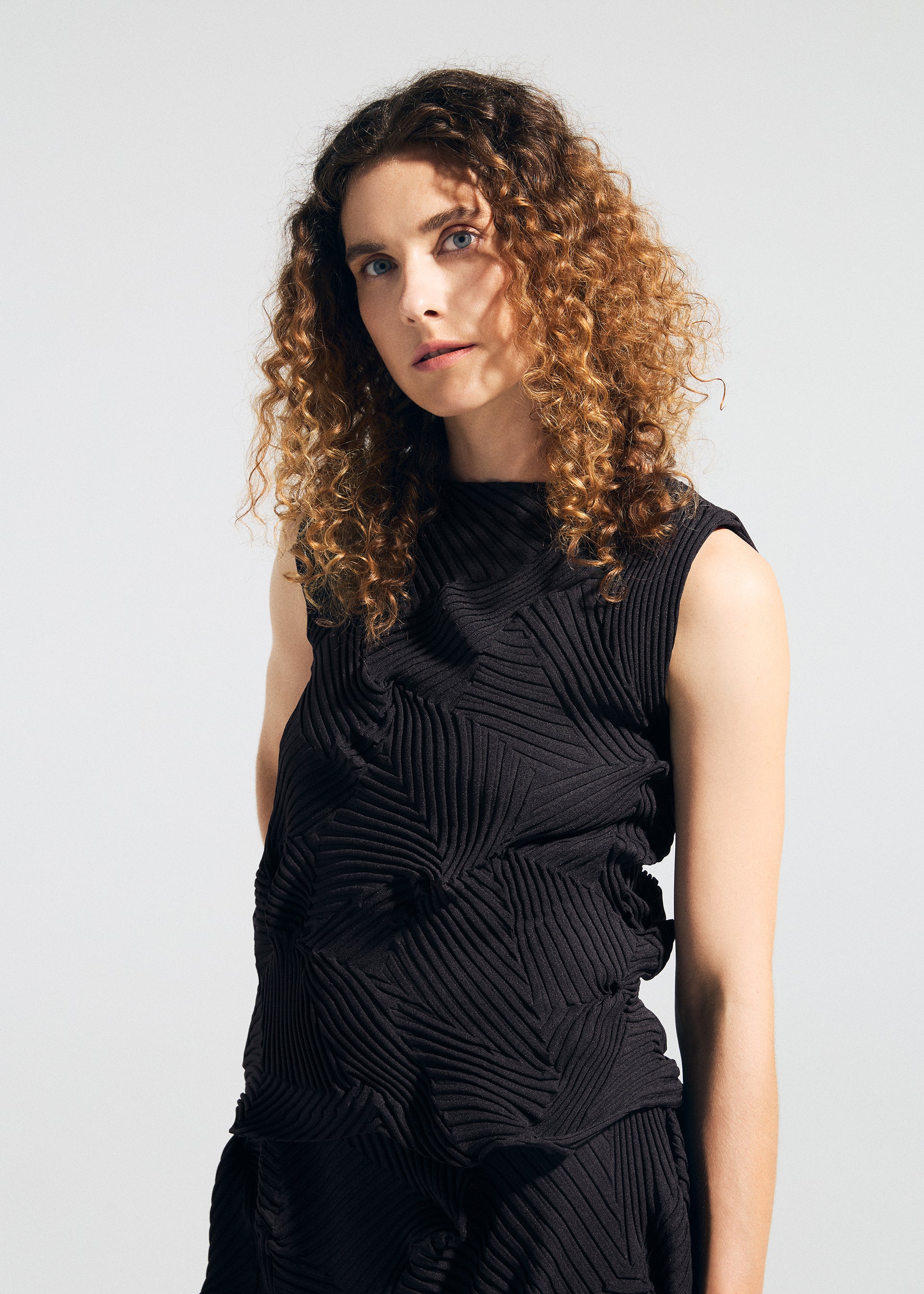 TYPE-P 003-2 – isseymiyake.com