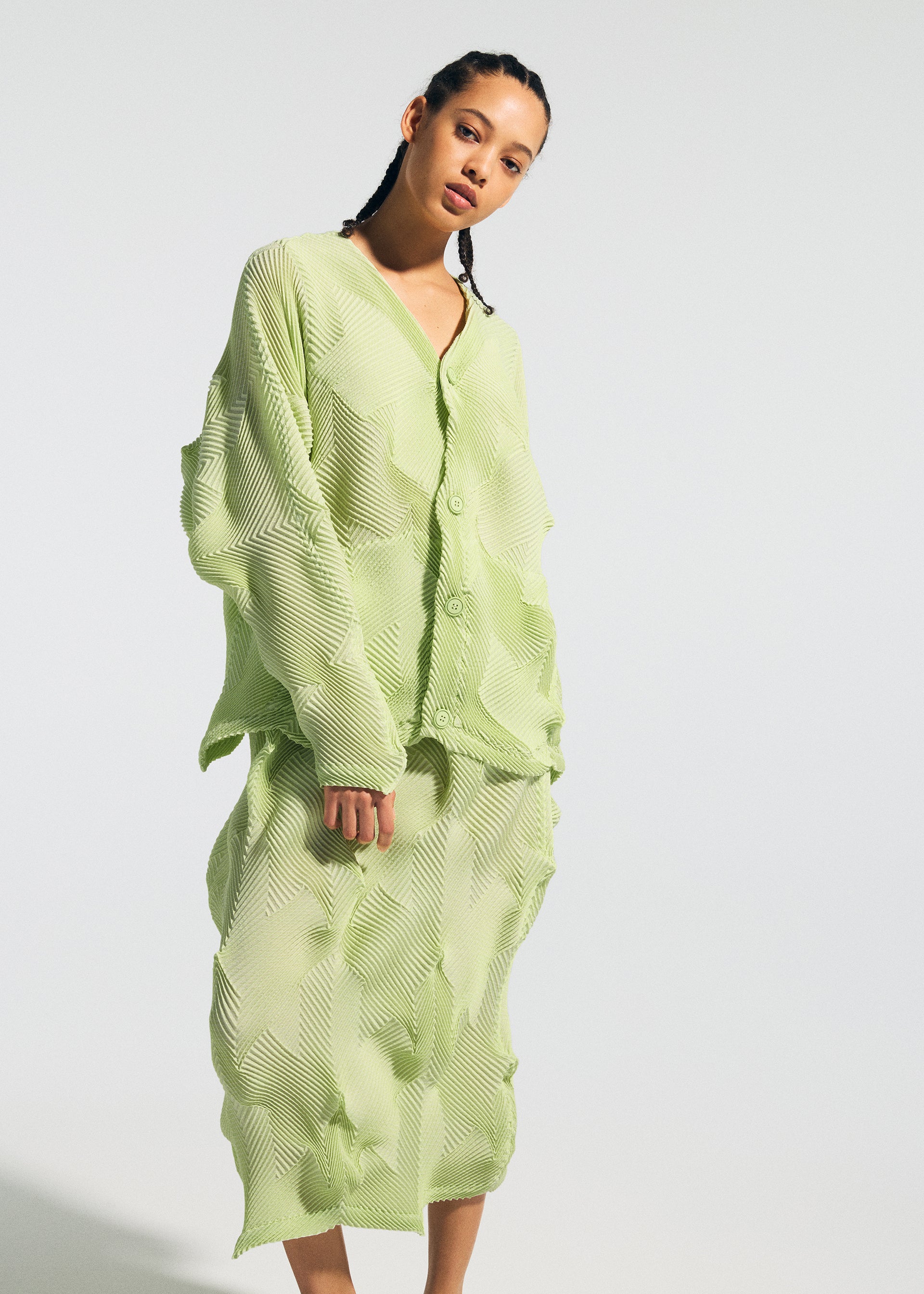 TYPE-O 010 – isseymiyake.com