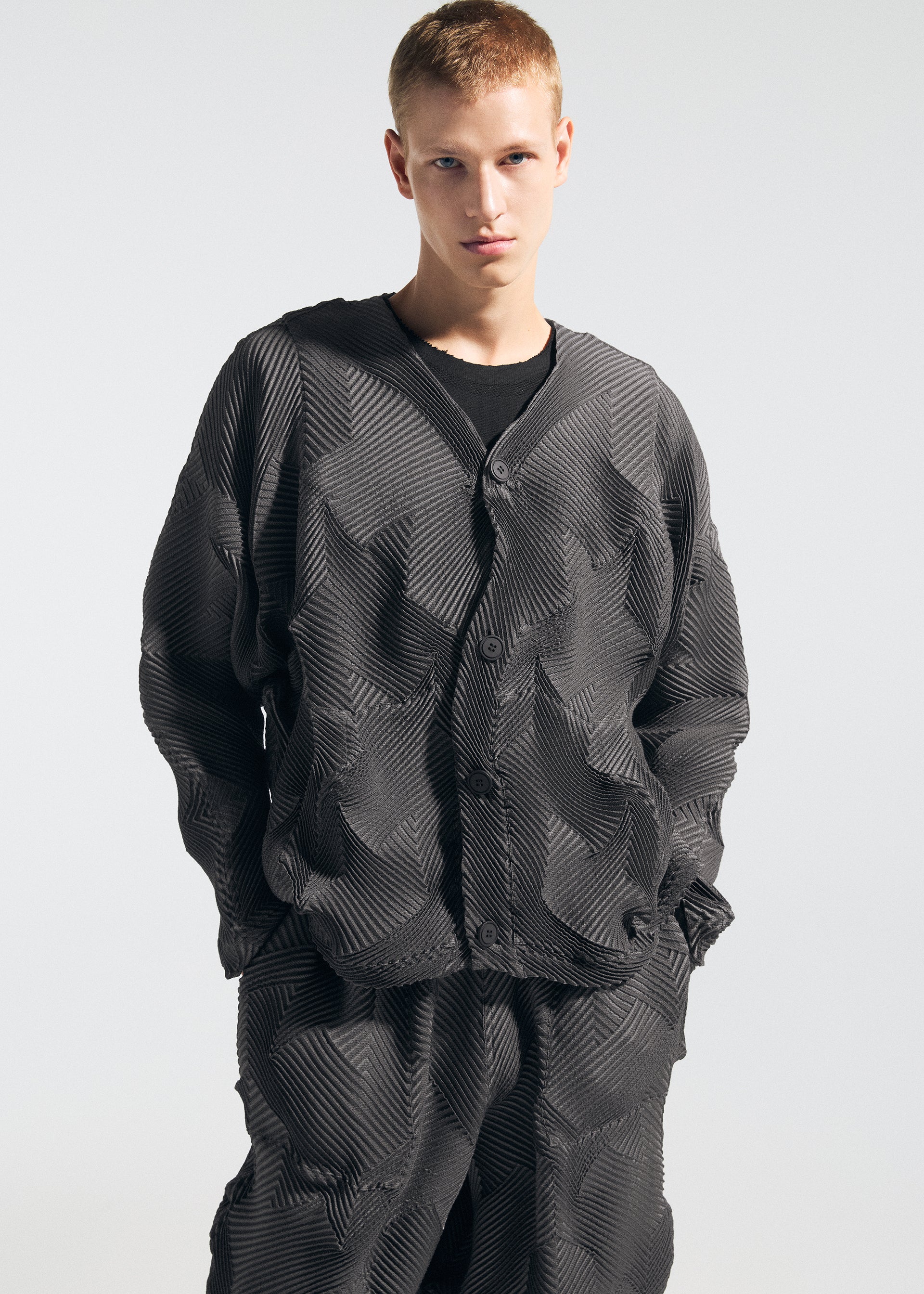 TYPE-O 010 – isseymiyake.com