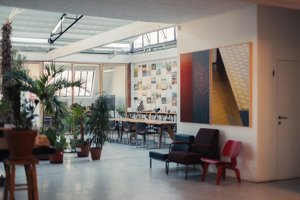 土地を纏う、纏われる建築