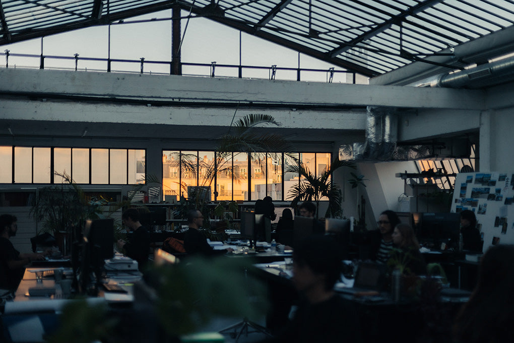 土地を纏う、纏われる建築