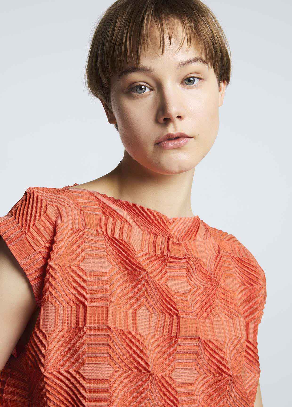 A-POC ABLE ISSEY MIYAKE ルック – isseymiyake.com A-POC ABLE ISSEY MIYAKE ルック – isseymiyake.com