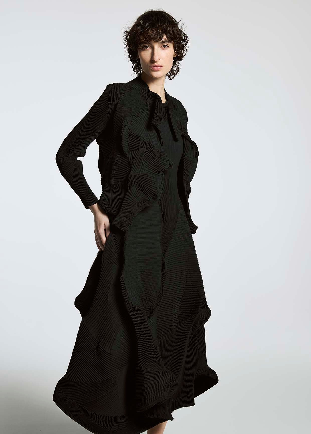 イッセイミヤケエーポック A-POC ABLE ISSEY MIYAKE – isseymiyake.com