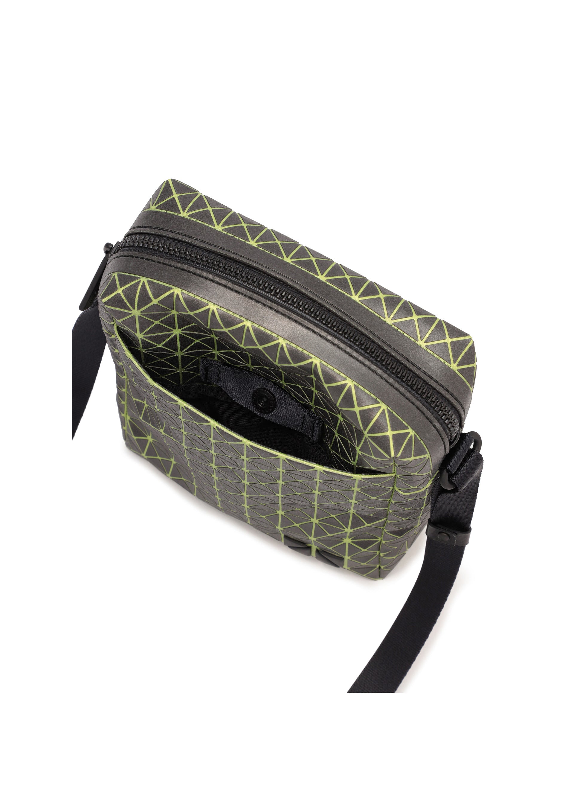 VOYAGER REFLECTOR – isseymiyake.com