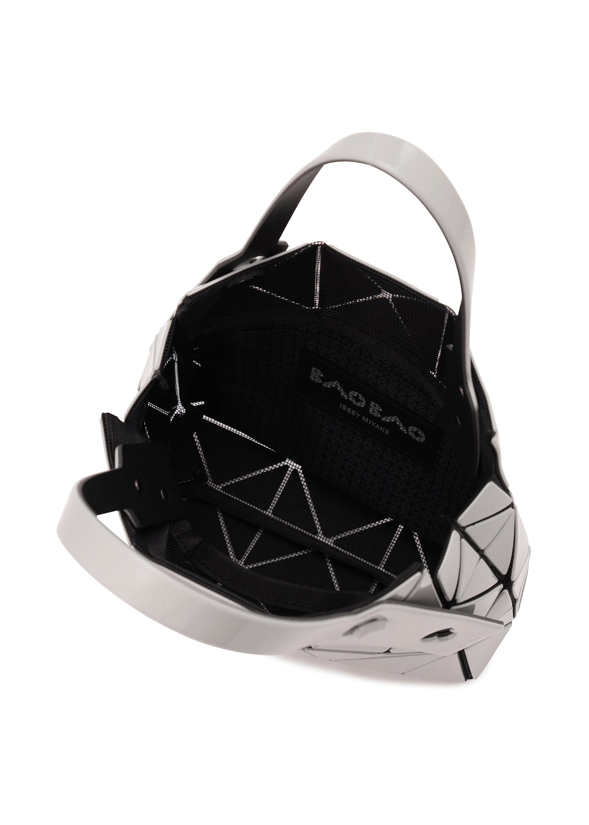 CARAT – isseymiyake.com