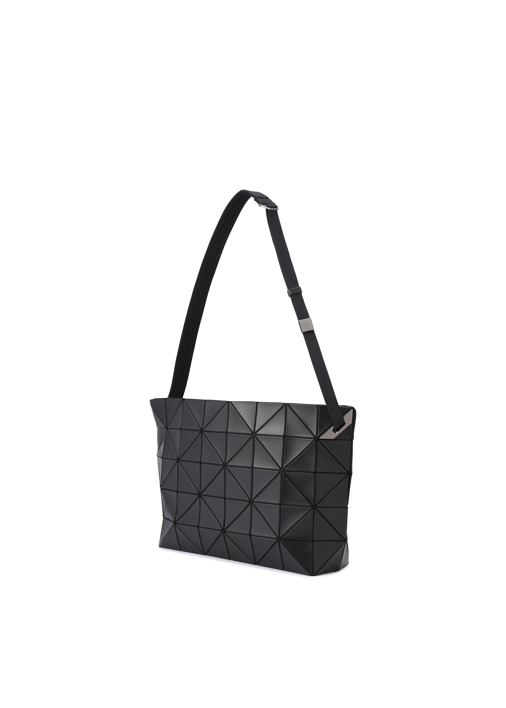 BLOCKY – isseymiyake.com BLOCKY – isseymiyake.com