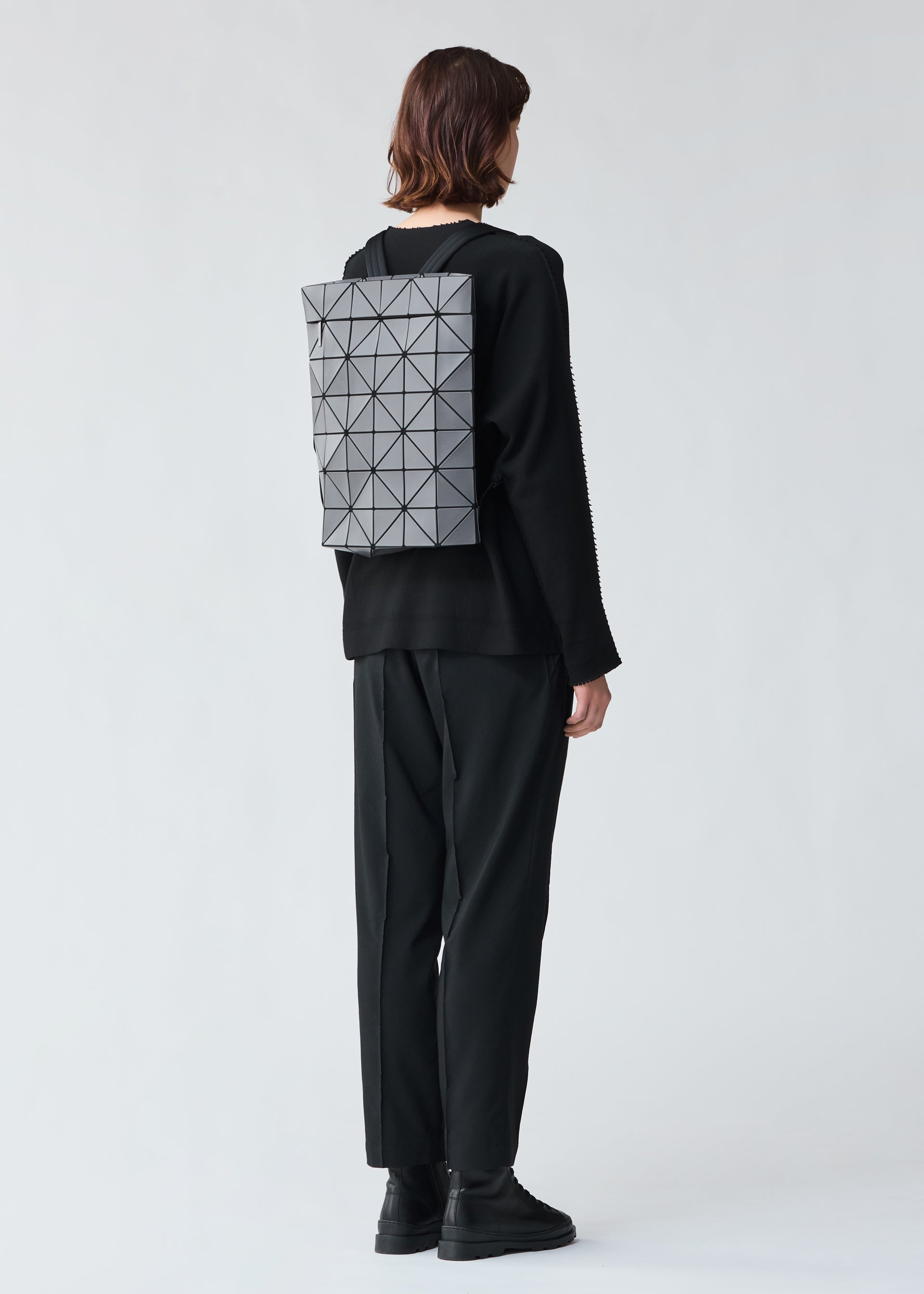 ほぼ未使用】BAO BAO ISSEIMIYAKE 有難い ウエストバッグ 黒 マット