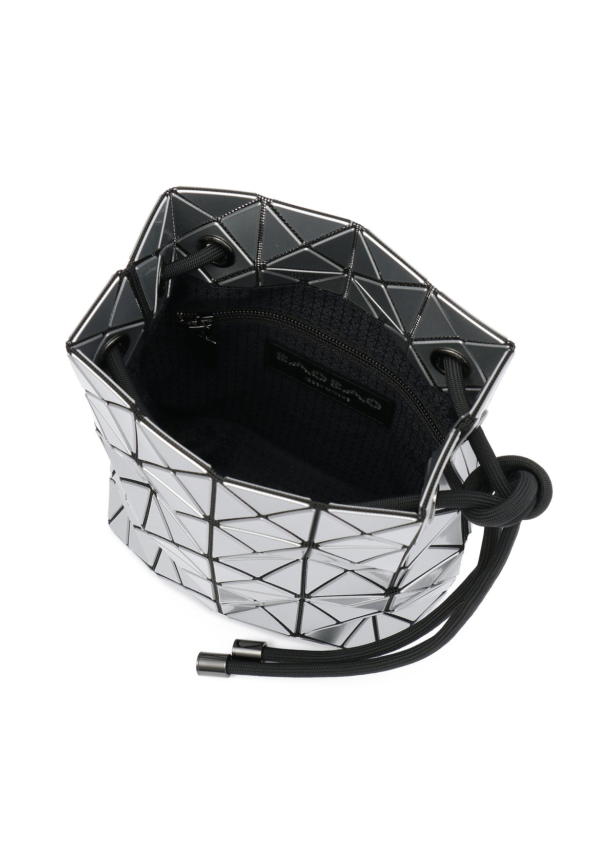 WRING – isseymiyake.com 