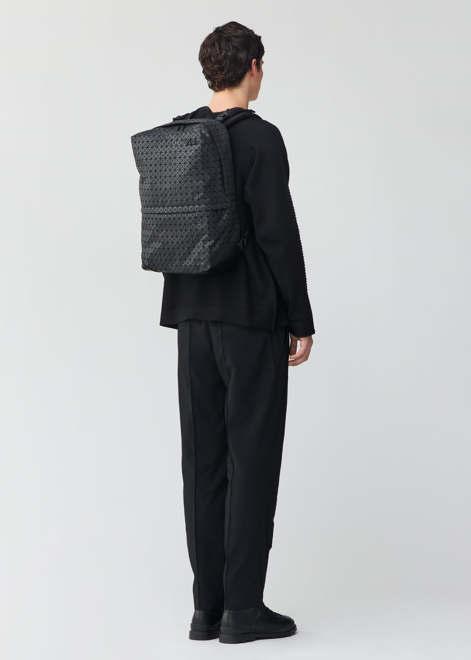 LINER – isseymiyake.com