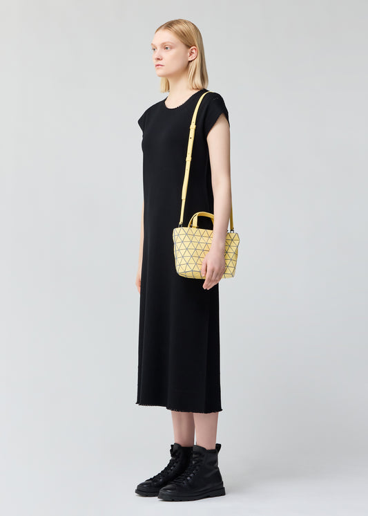 CRYSTAL GLOSS, bag & wallet_shoulder bag, wearing image 1
