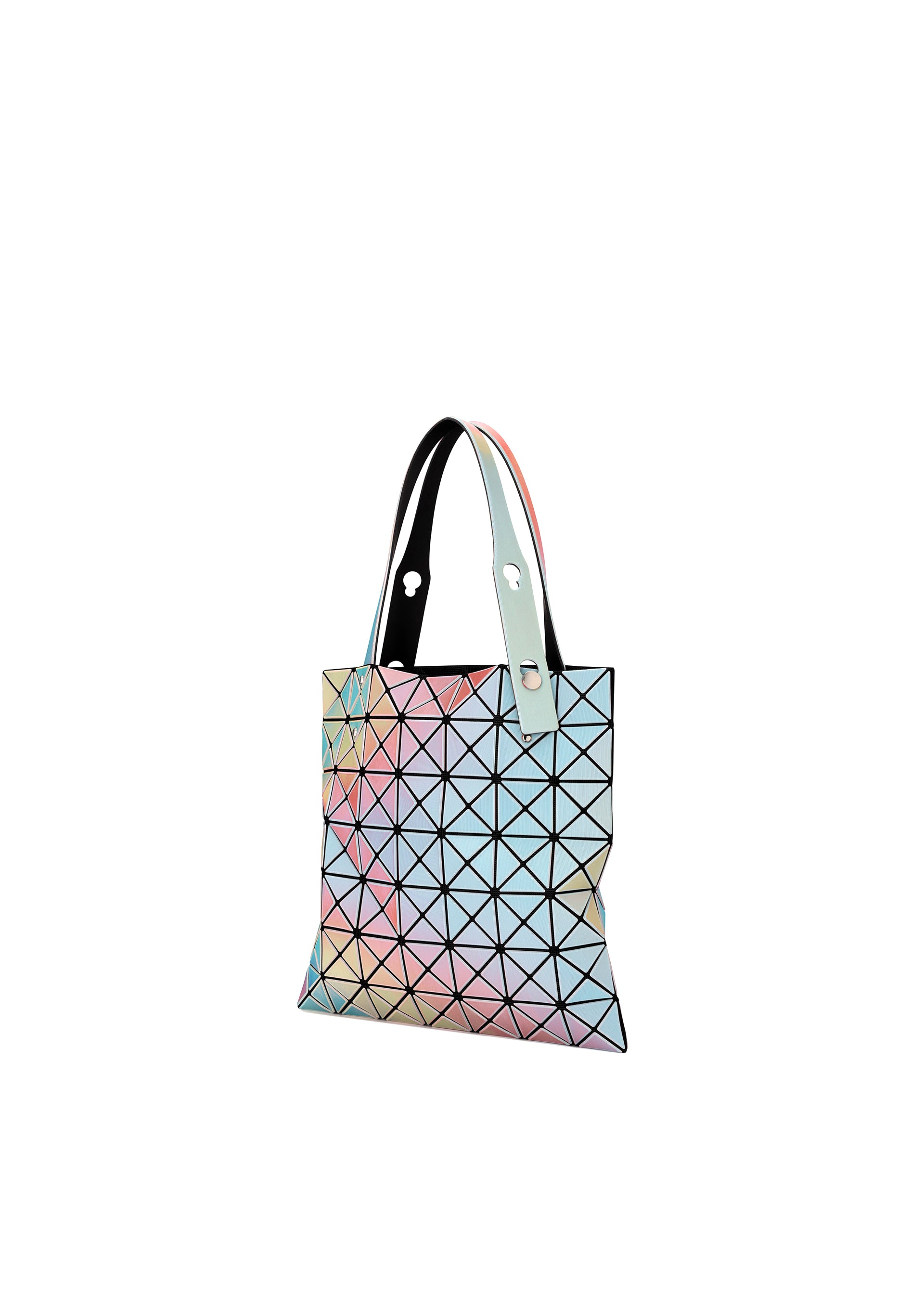 ILLUSION – isseymiyake.com