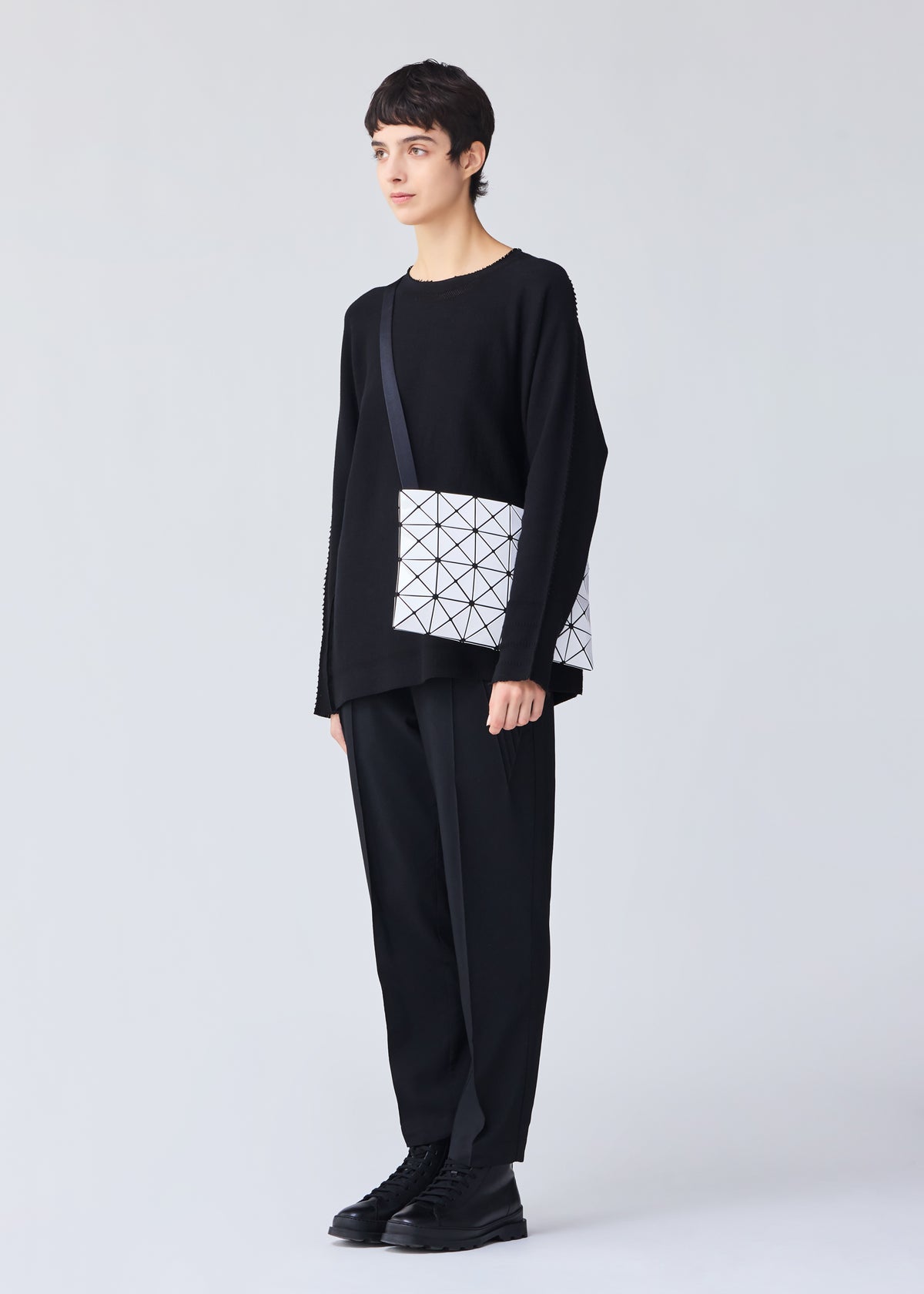 LUCENT、バッグ&財布_ショルダーバッグ、着用画像1