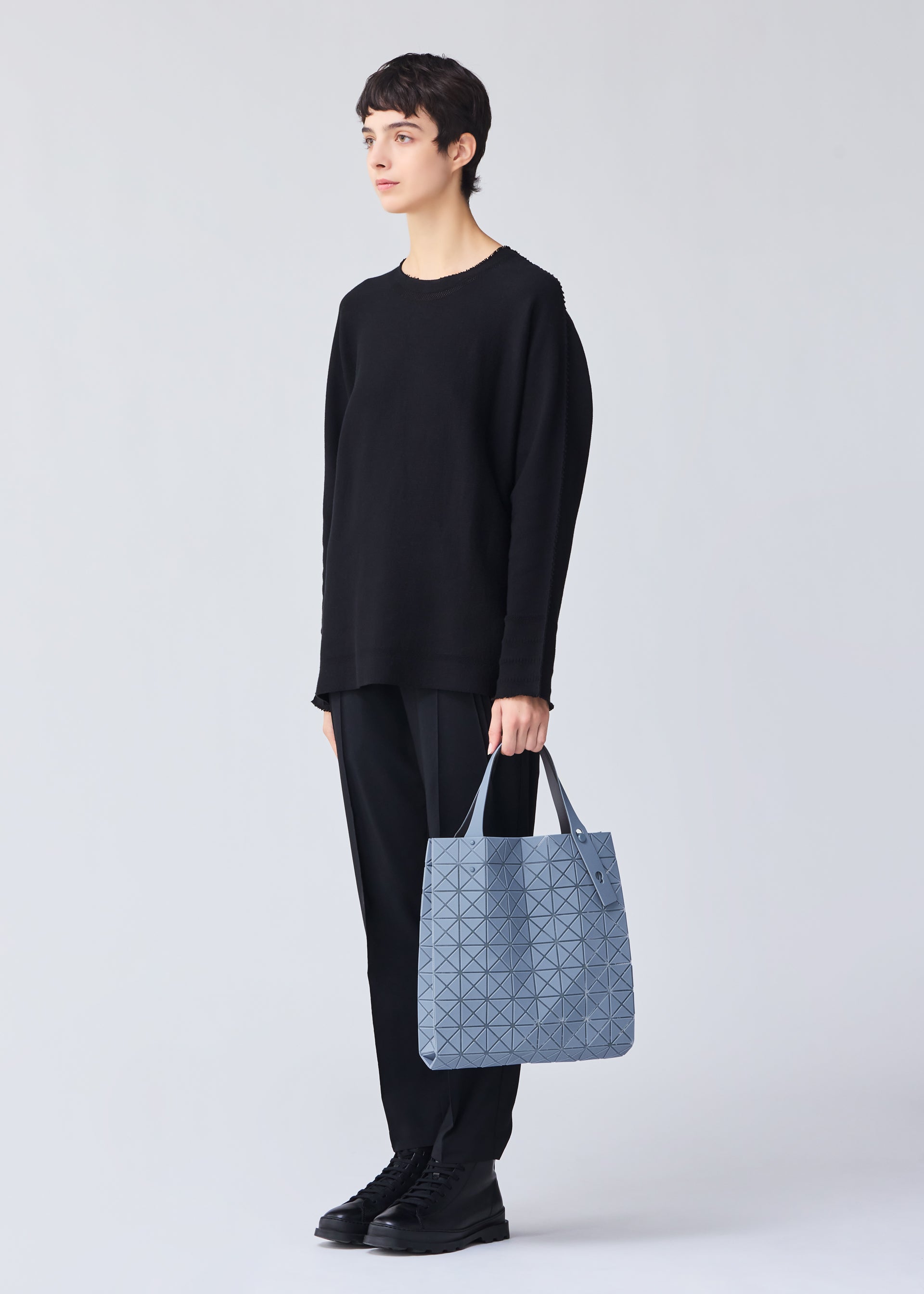 新品未使用 ビニール包装付 本 ISSEY MIYAKE 三宅一生 ISSEY MIYAKE 三宅一生』（TASCHEN） – isseymiyake.com