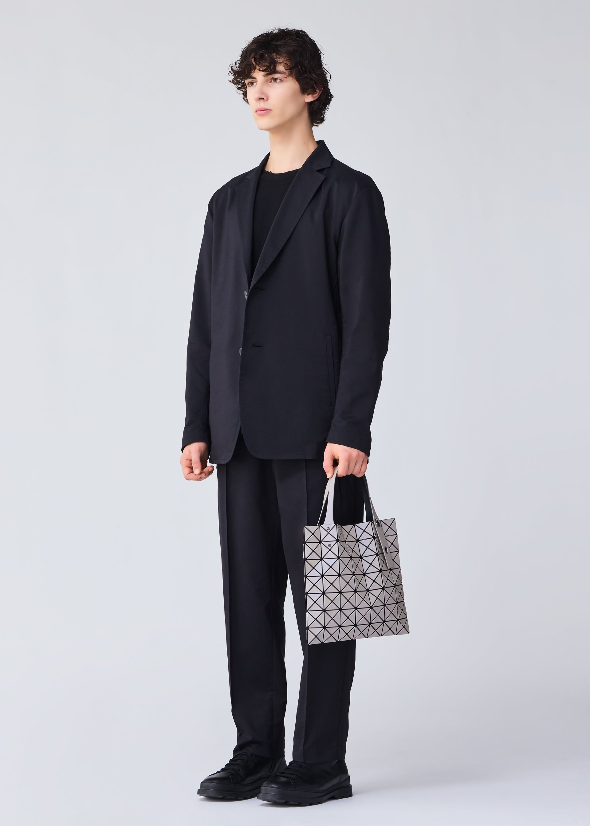 PRISM MATTE-2、バッグ&財布_トートバッグ、着用画像2