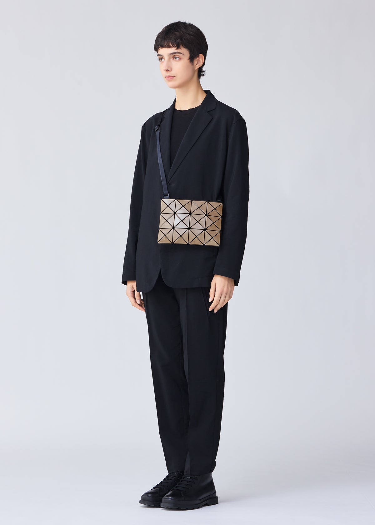 LUCENT METALLIC、バッグ&財布_ショルダーバッグ、着用画像1