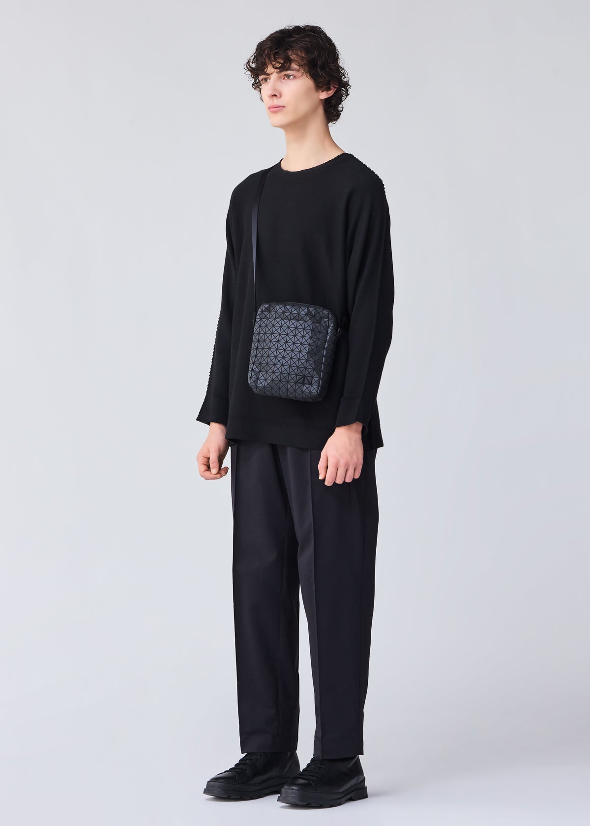 VOYAGER、バッグ&財布_ショルダーバッグ、着用画像1