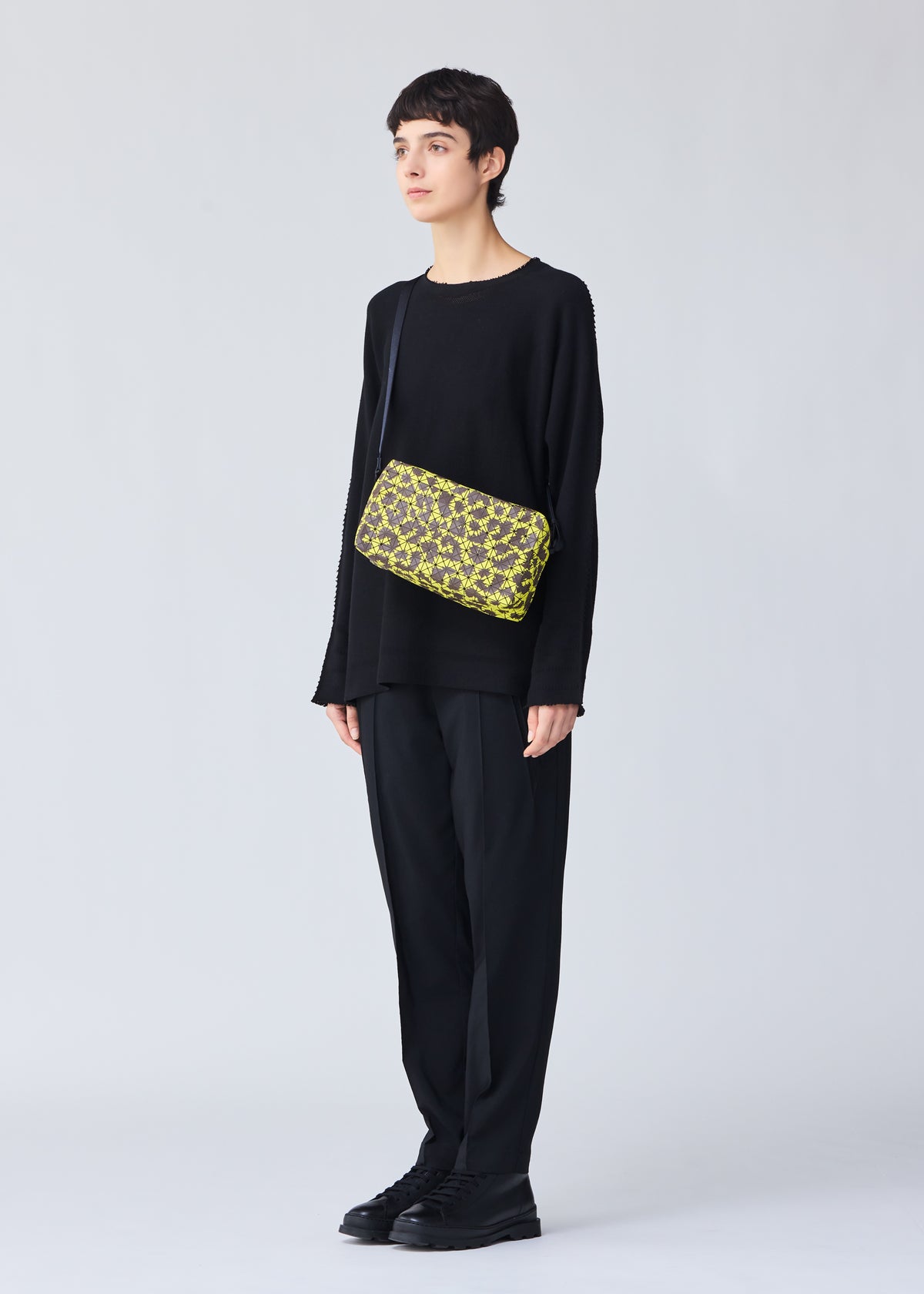SADDLE BAG DAPPLE、バッグ&財布_ショルダーバッグ、着用画像2