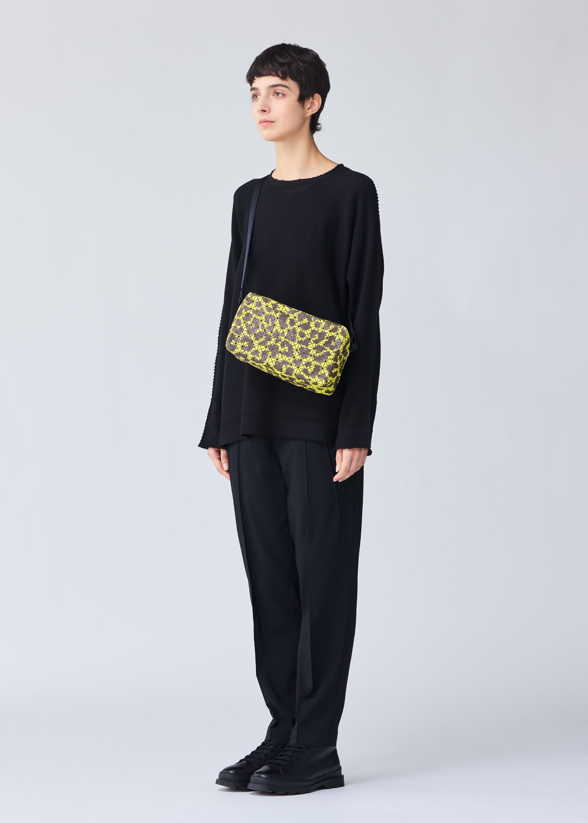 SADDLE BAG DAPPLE、バッグ&財布_ショルダーバッグ、着用画像2