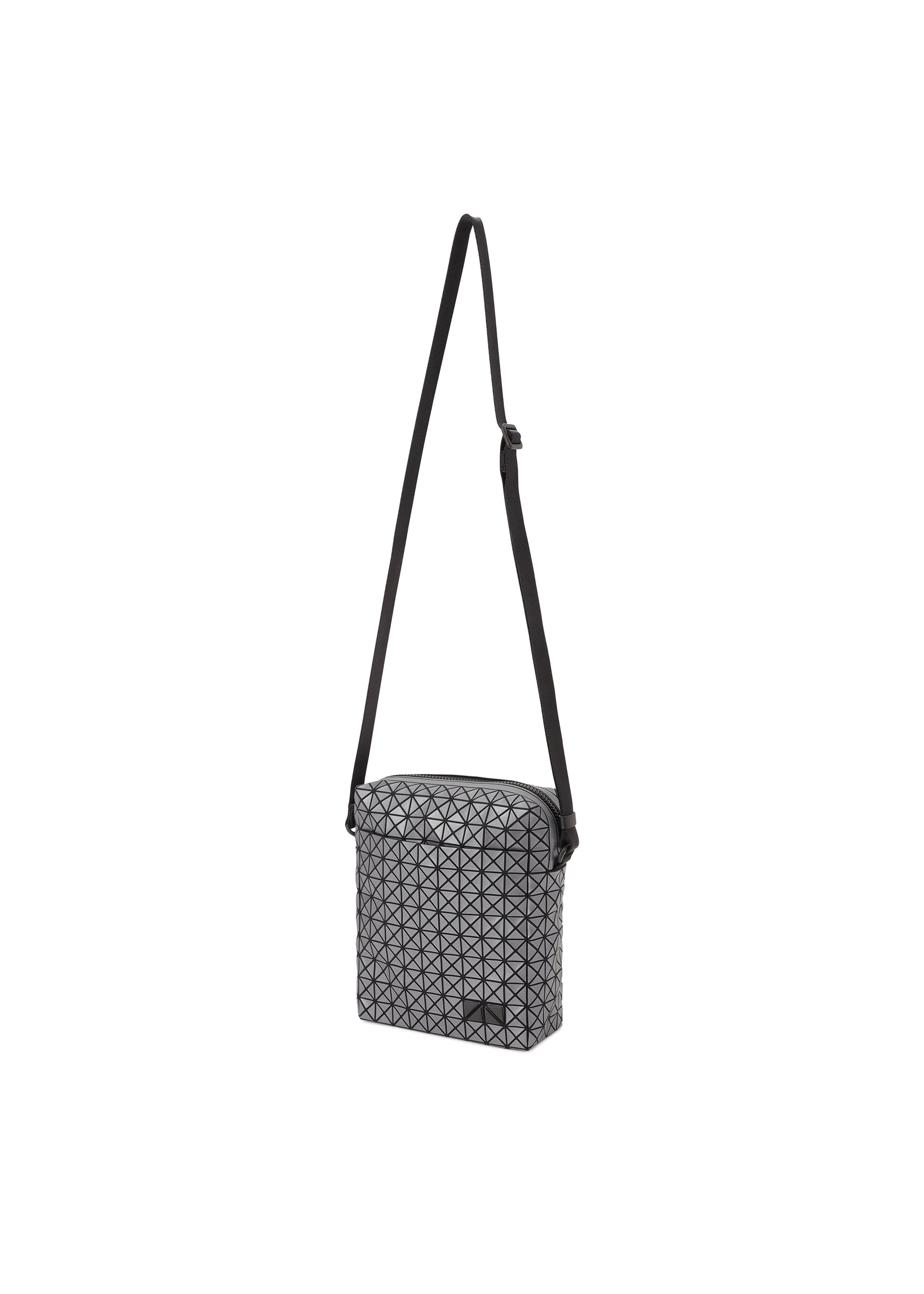 VOYAGER REFLECTOR – isseymiyake.com