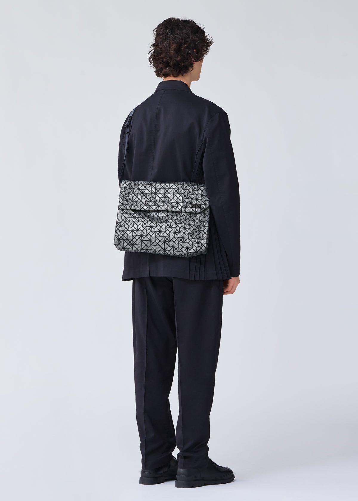 FROGGY REFLECTOR、バッグ&財布_ショルダーバッグ、着用画像1