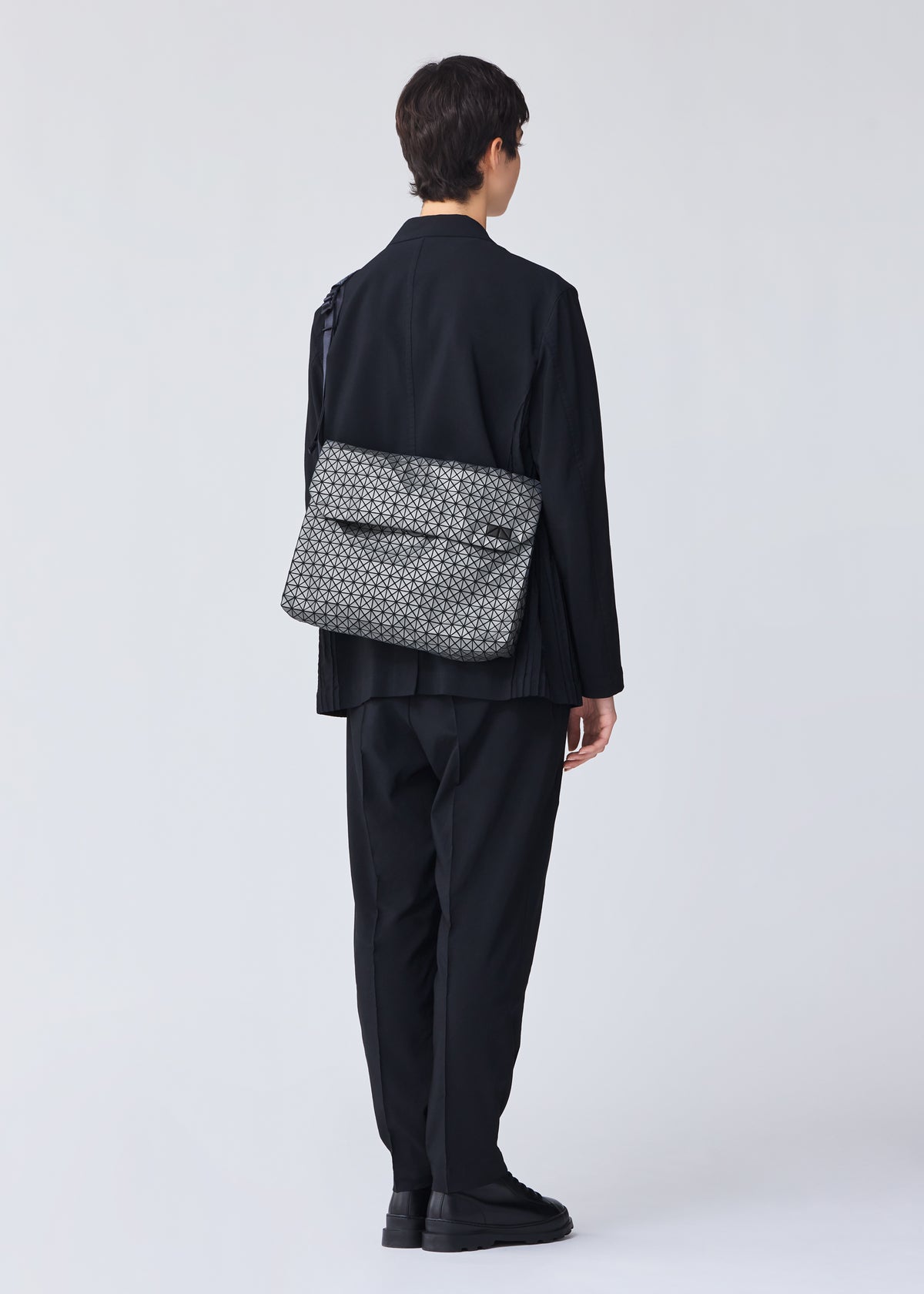 FROGGY REFLECTOR、バッグ&財布_ショルダーバッグ、着用画像2