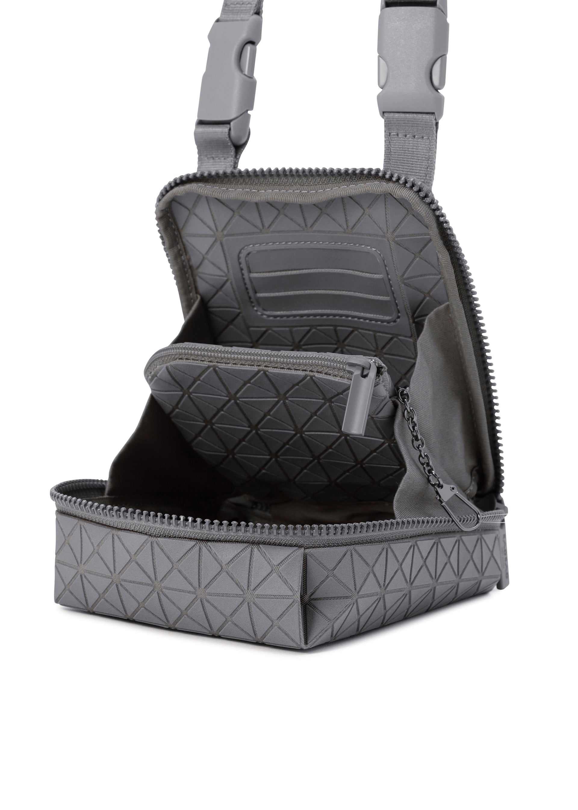 BEETLE ONE-TONE – isseymiyake.com