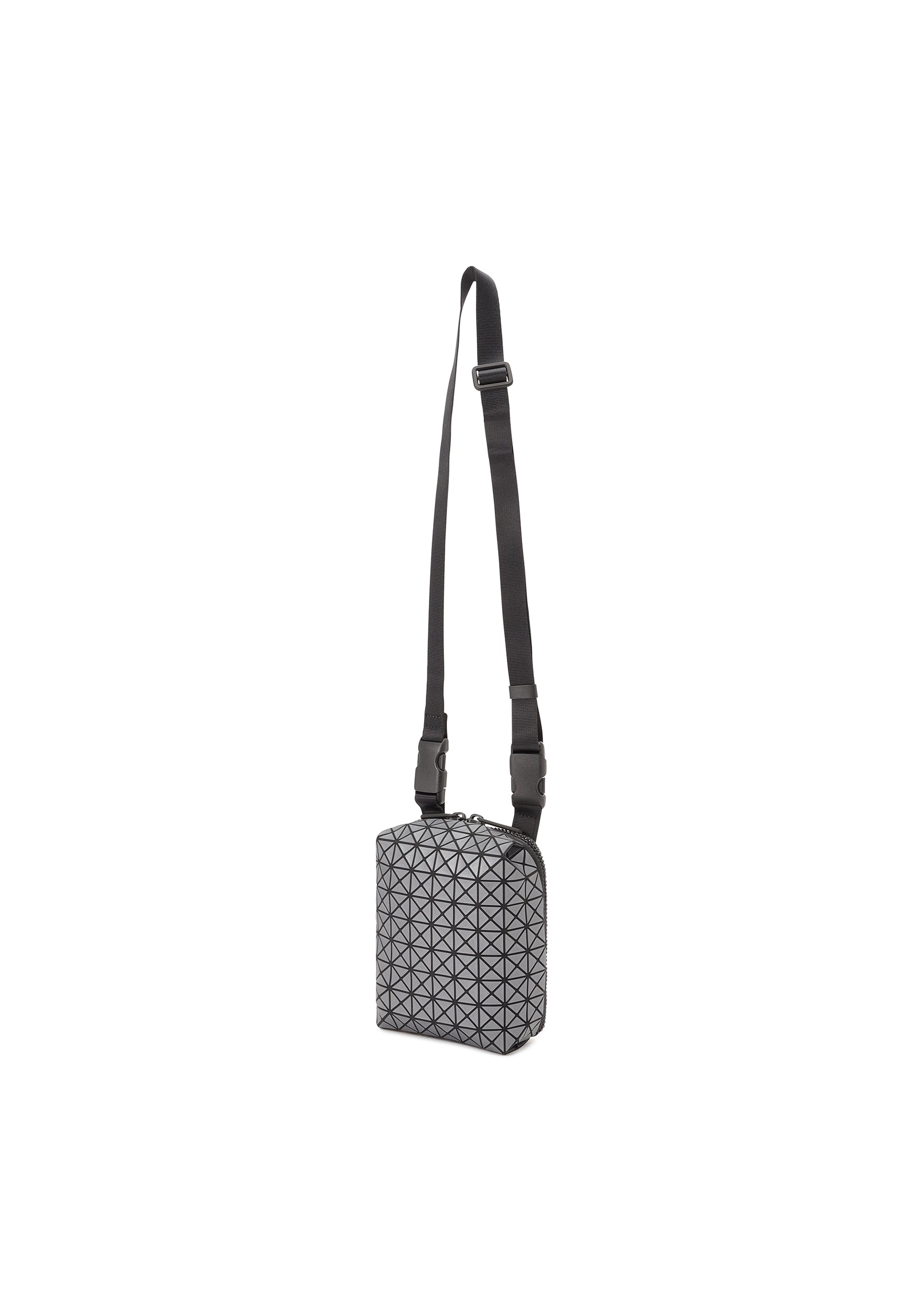 BEETLE REFLECTOR – isseymiyake.com