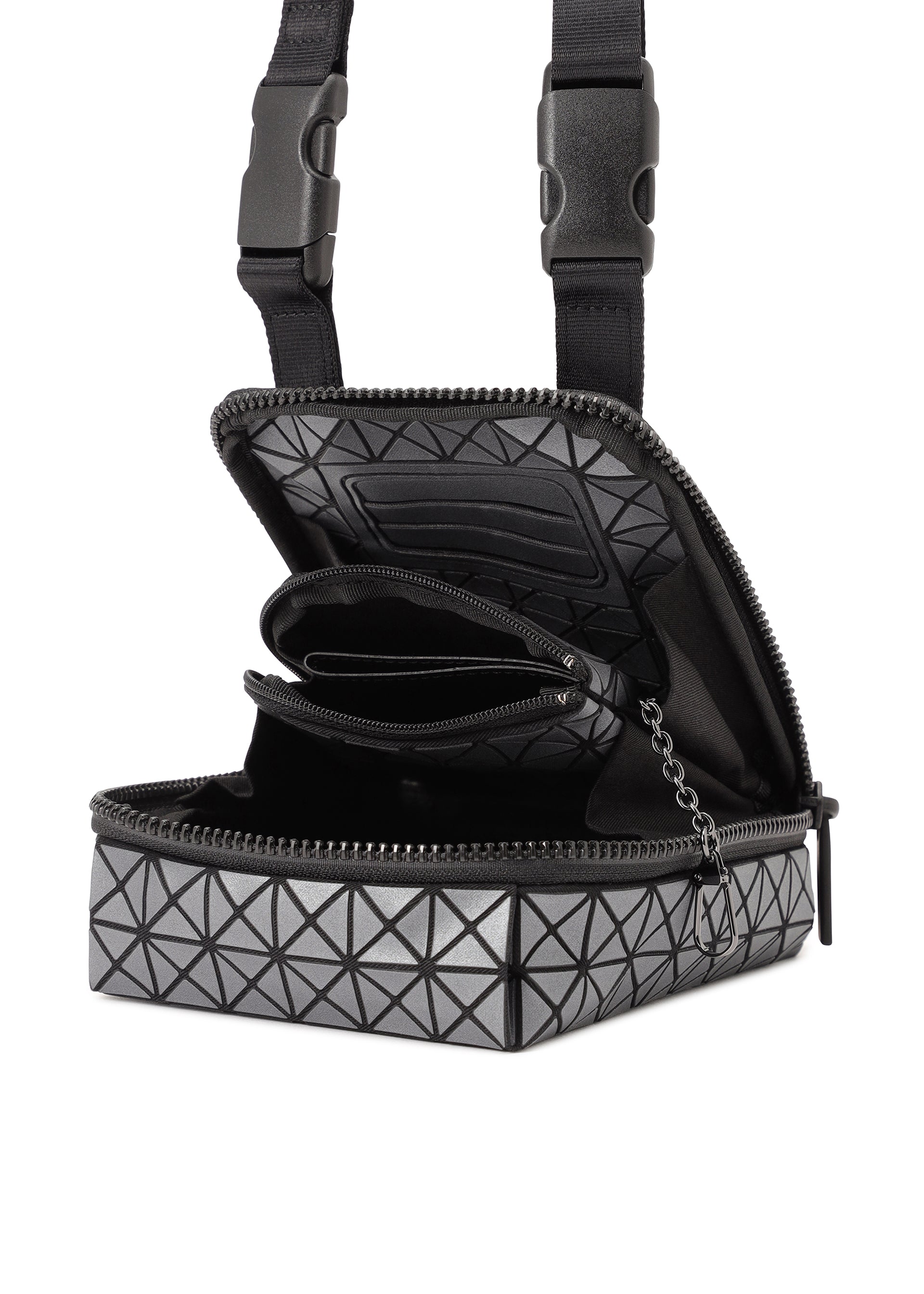 BEETLE REFLECTOR – isseymiyake.com