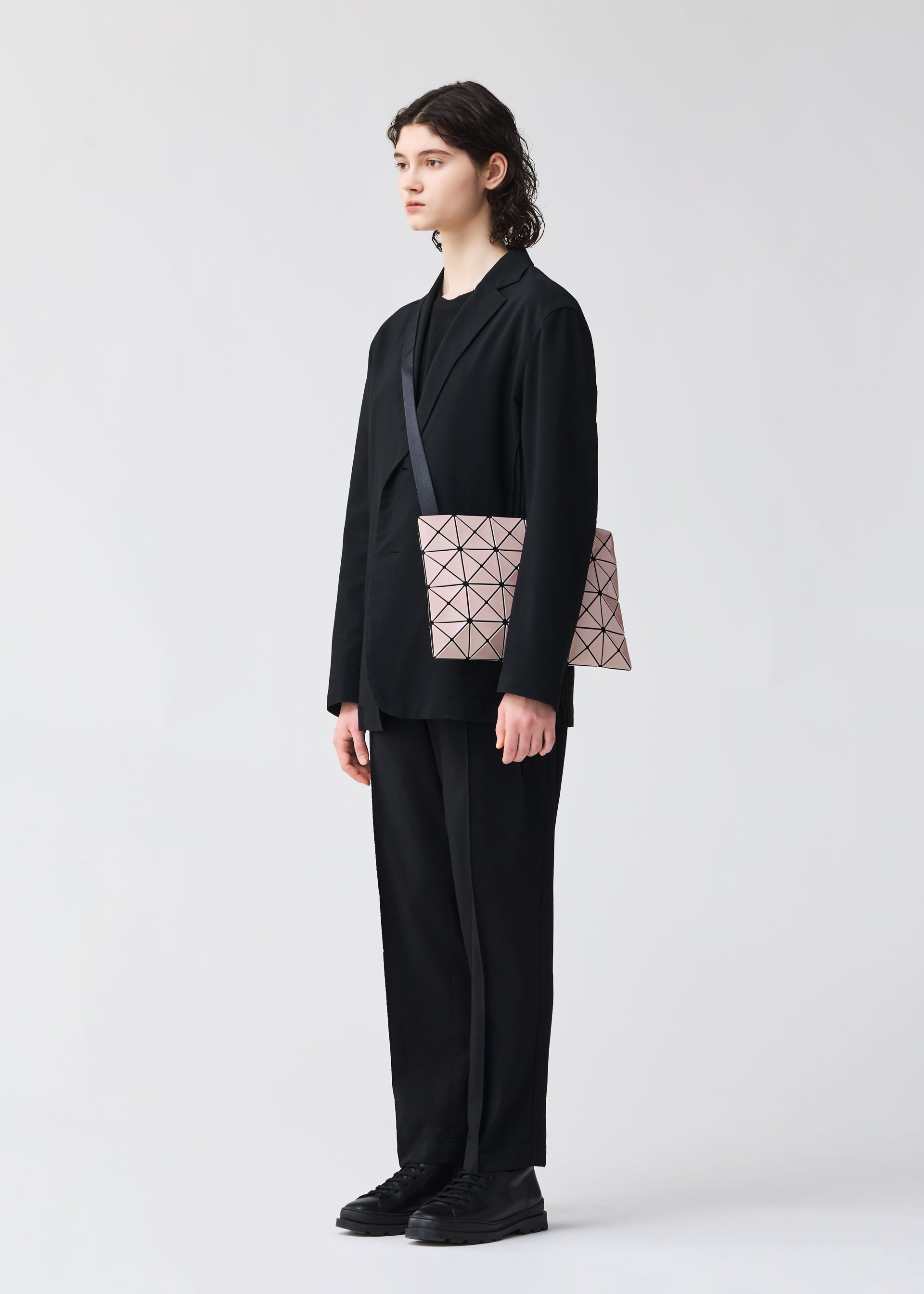 LUCENT、バッグ&財布_ショルダーバッグ、着用画像1