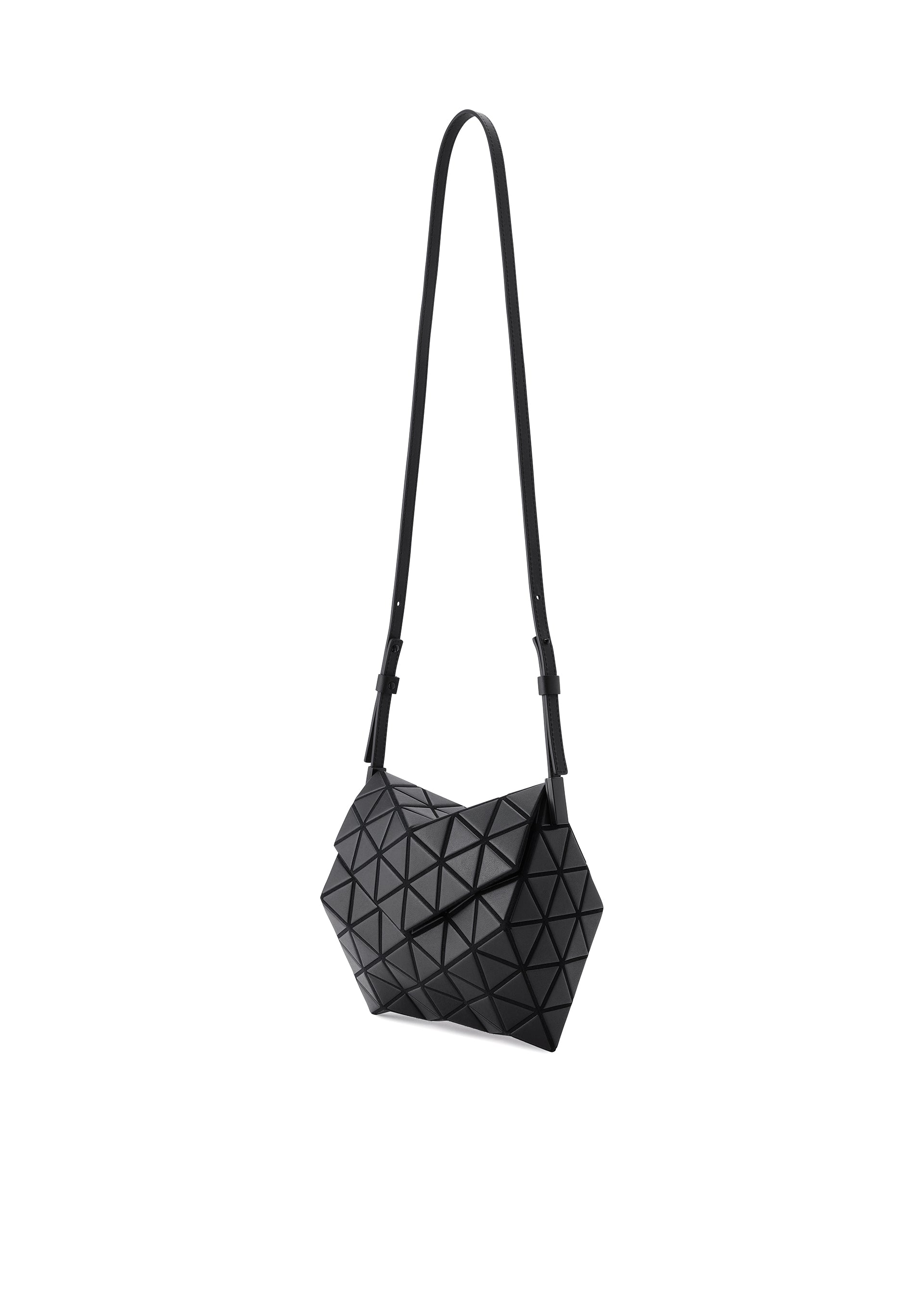 TORSO – isseymiyake.com TORSO – isseymiyake.com