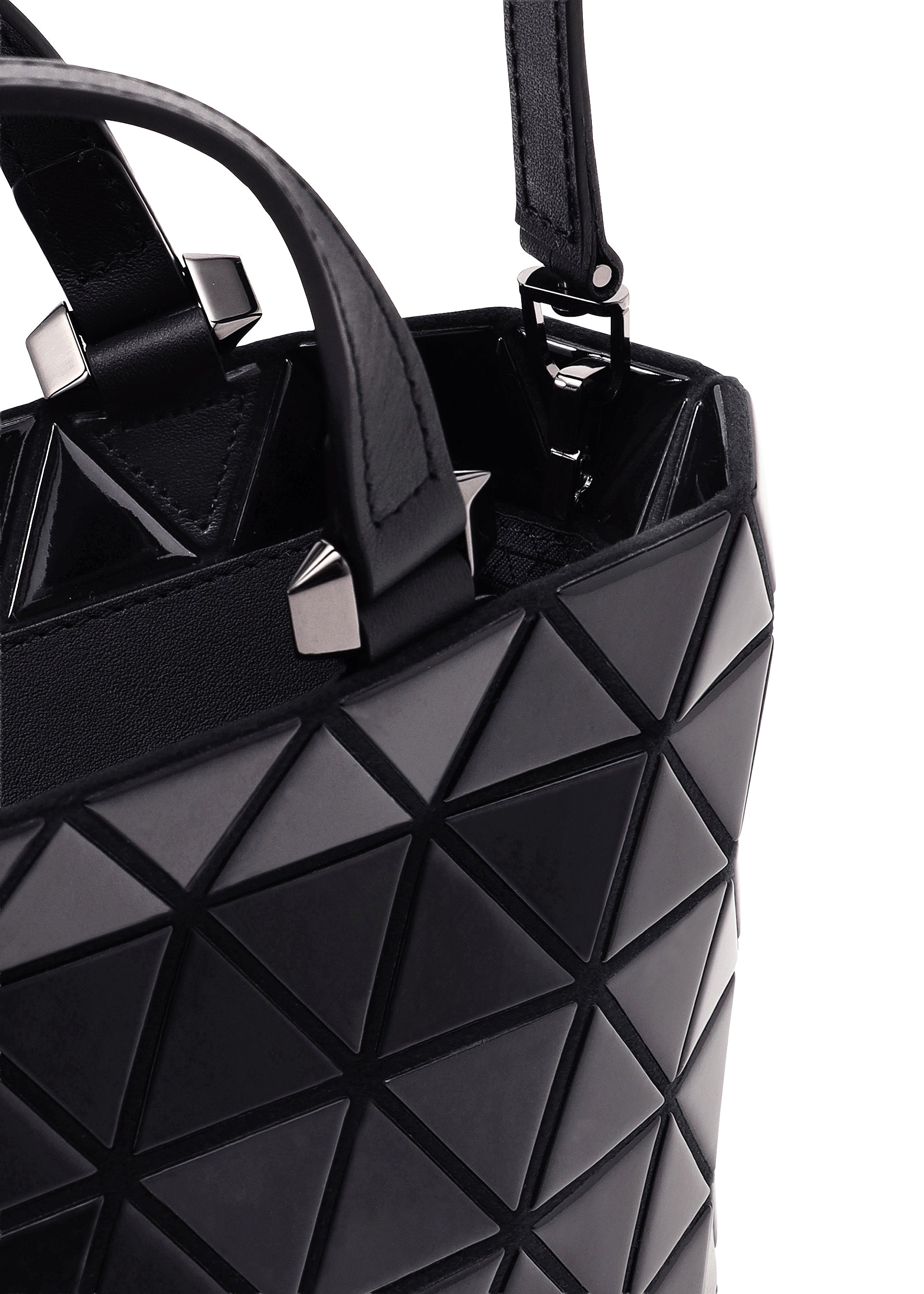 CRYSTAL GLOSS – isseymiyake.com