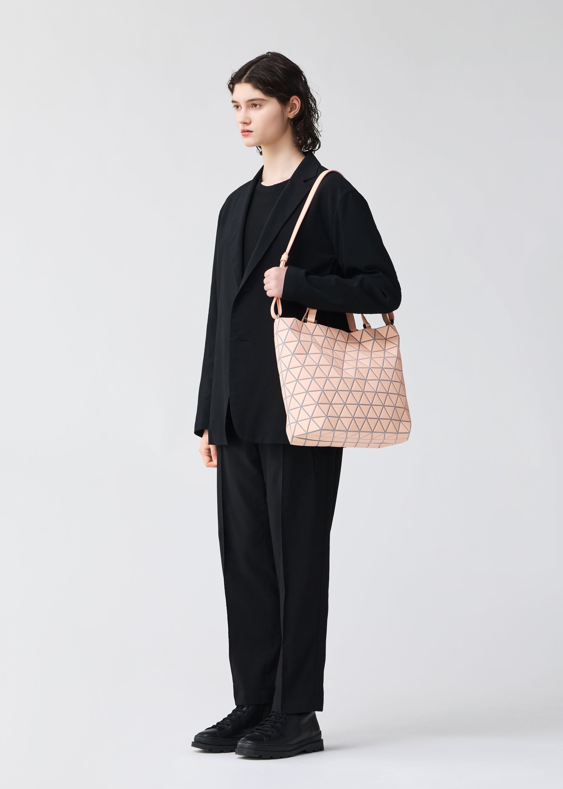 ALL – Page 7 – isseymiyake.com