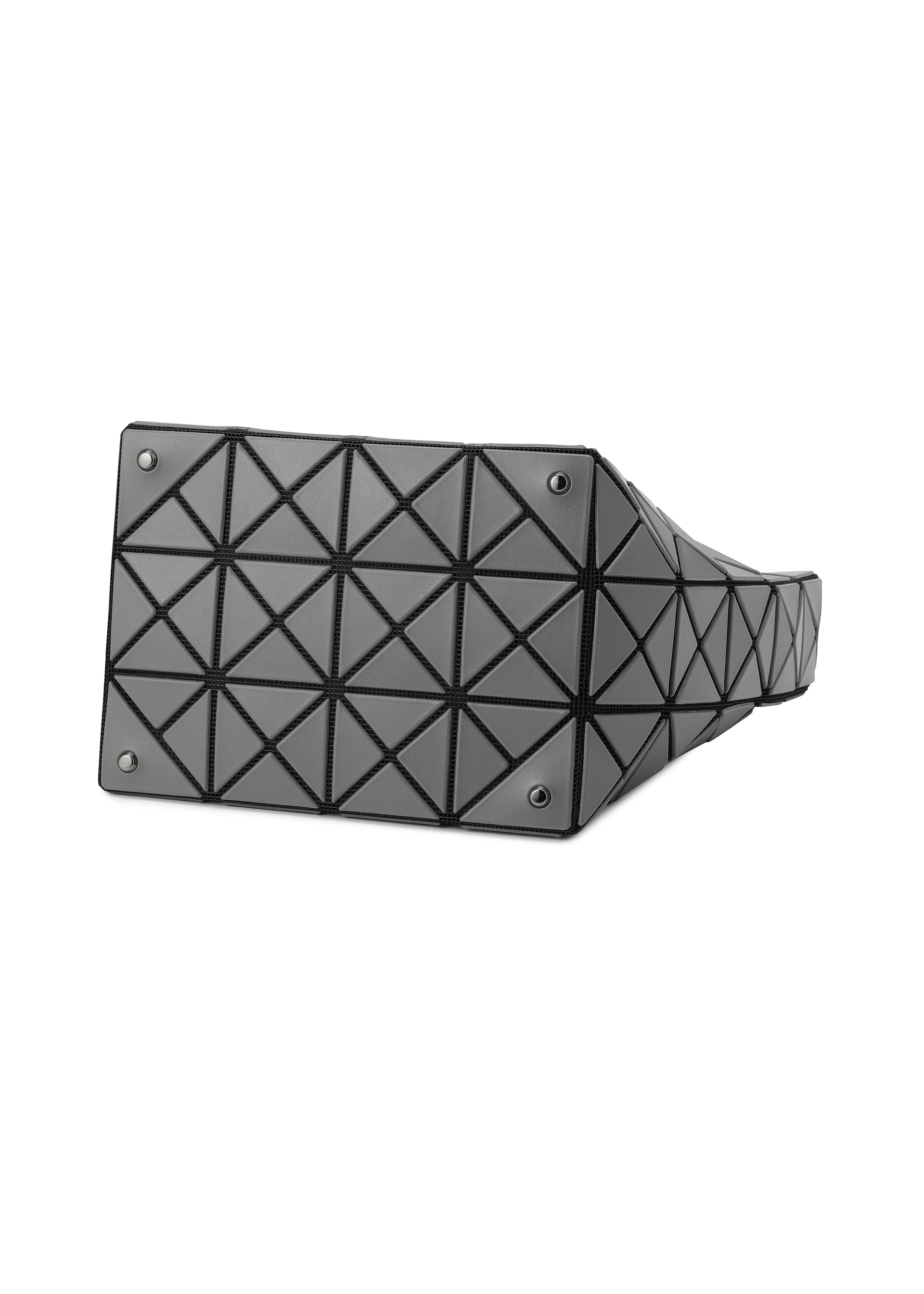 VALLEY – isseymiyake.com