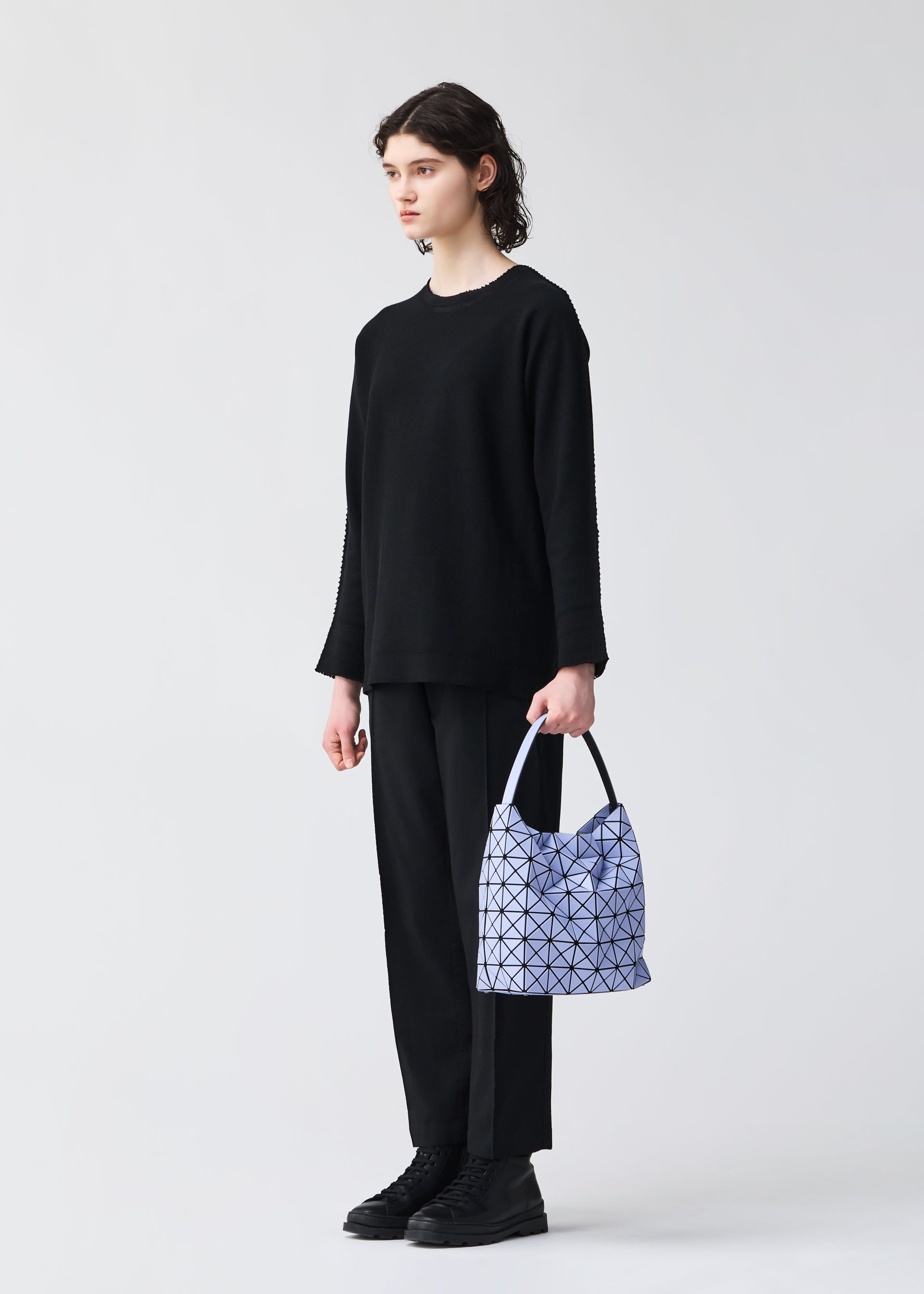 バッグ＆財布／ハンドバッグ – isseymiyake.com